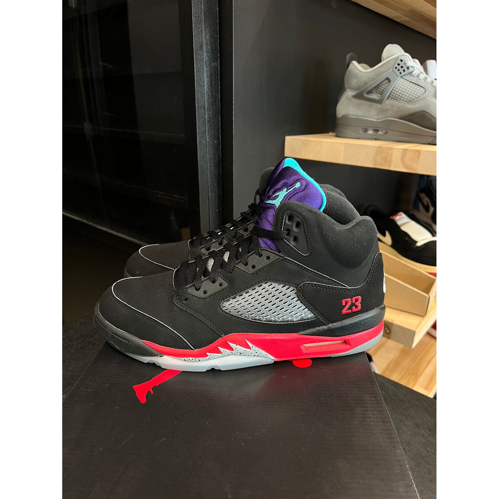 Jordan Jordan 5 Retro Top 3 Size 11, PREOWNED