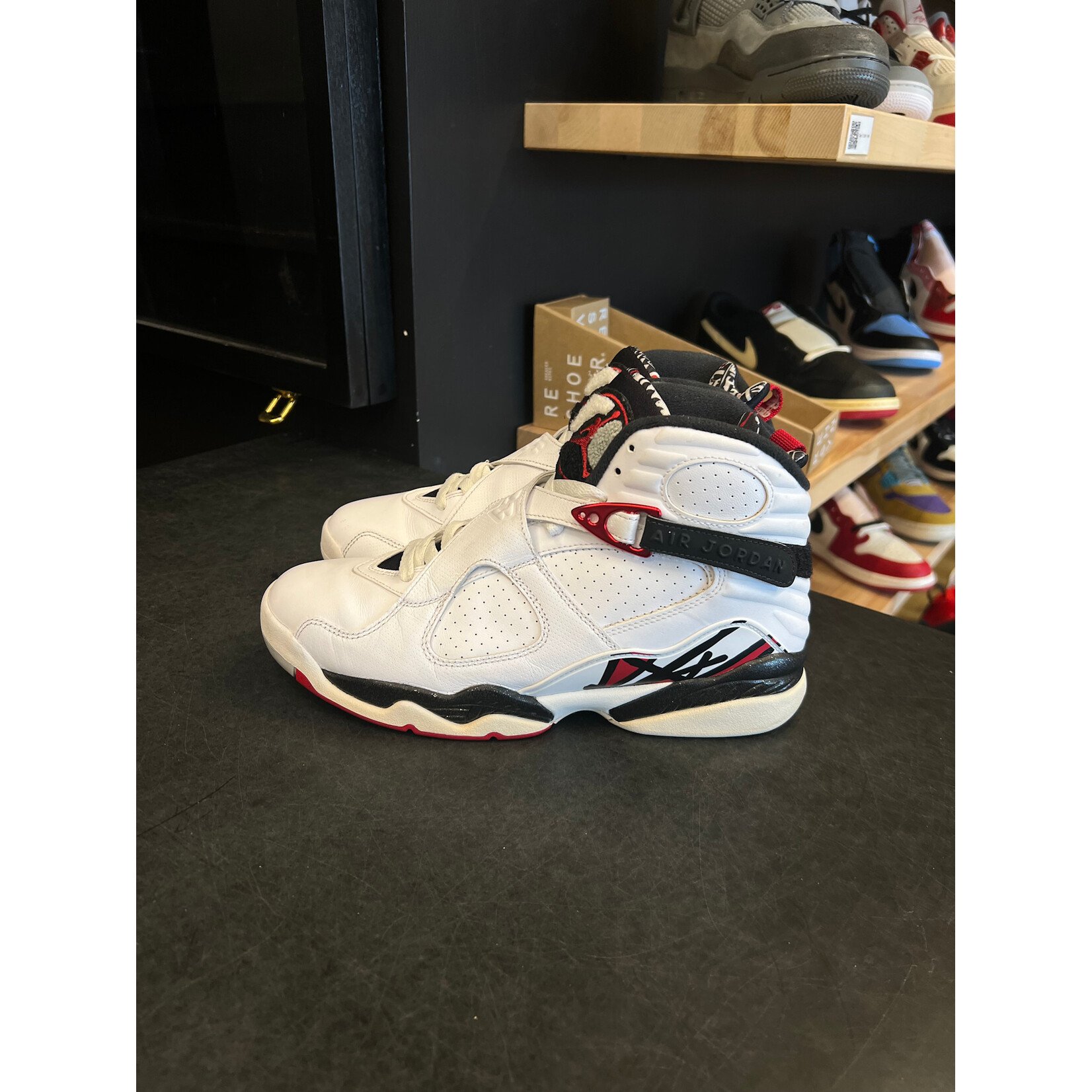 Jordan Jordan 8 Retro Alternate Size 9, PREOWNED