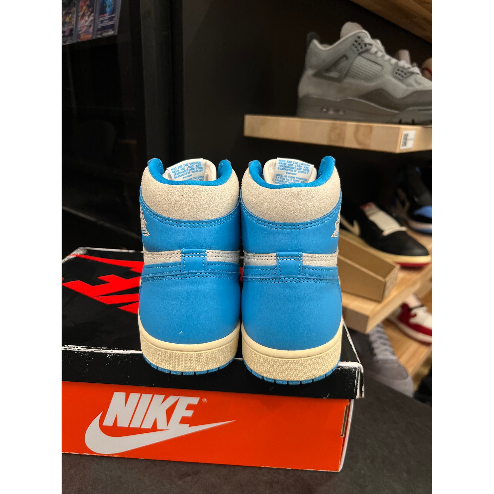 Jordan Jordan 1 Retro High OG UNC Reimagined Size 9.5, PREOWNED