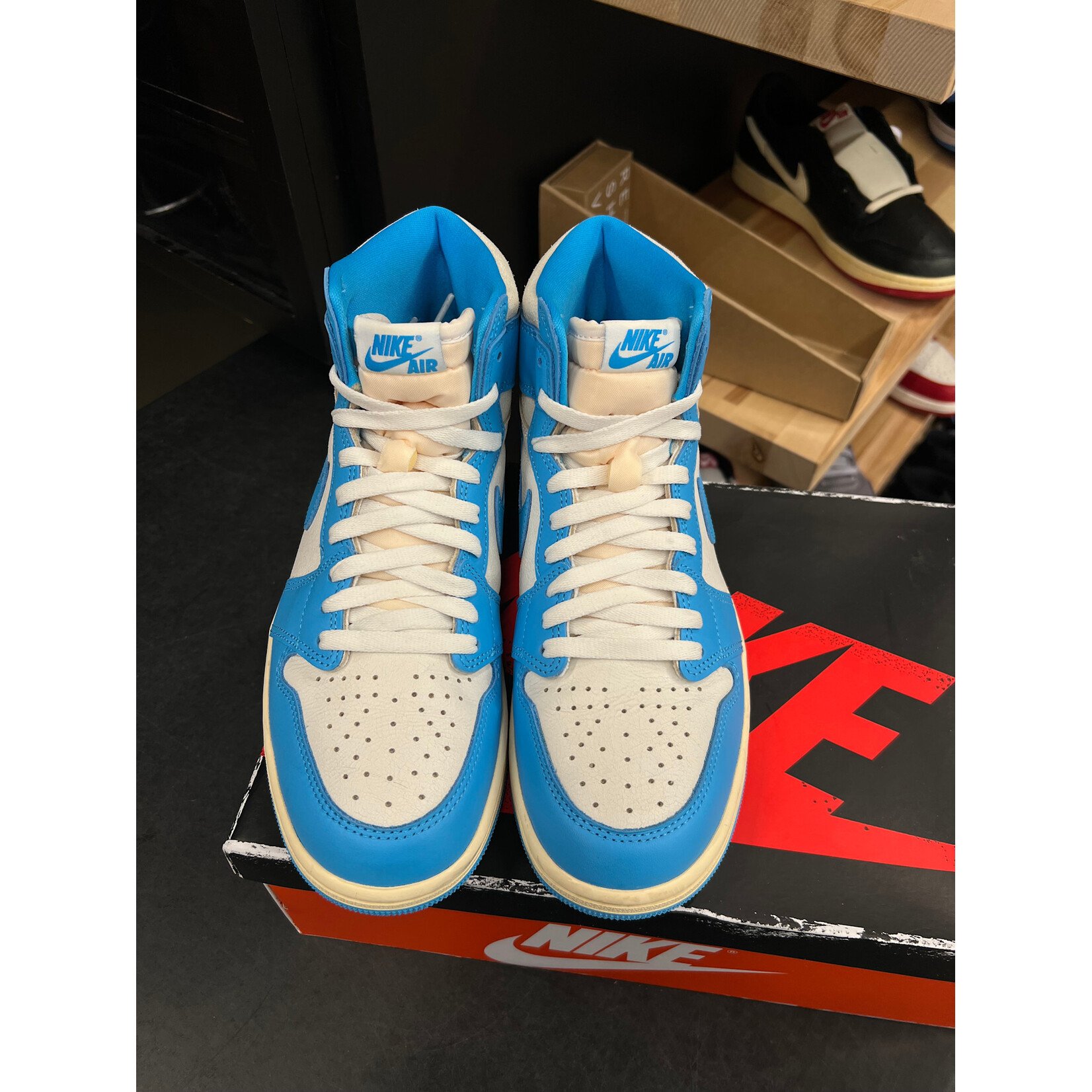 Jordan Jordan 1 Retro High OG UNC Reimagined Size 9.5, PREOWNED