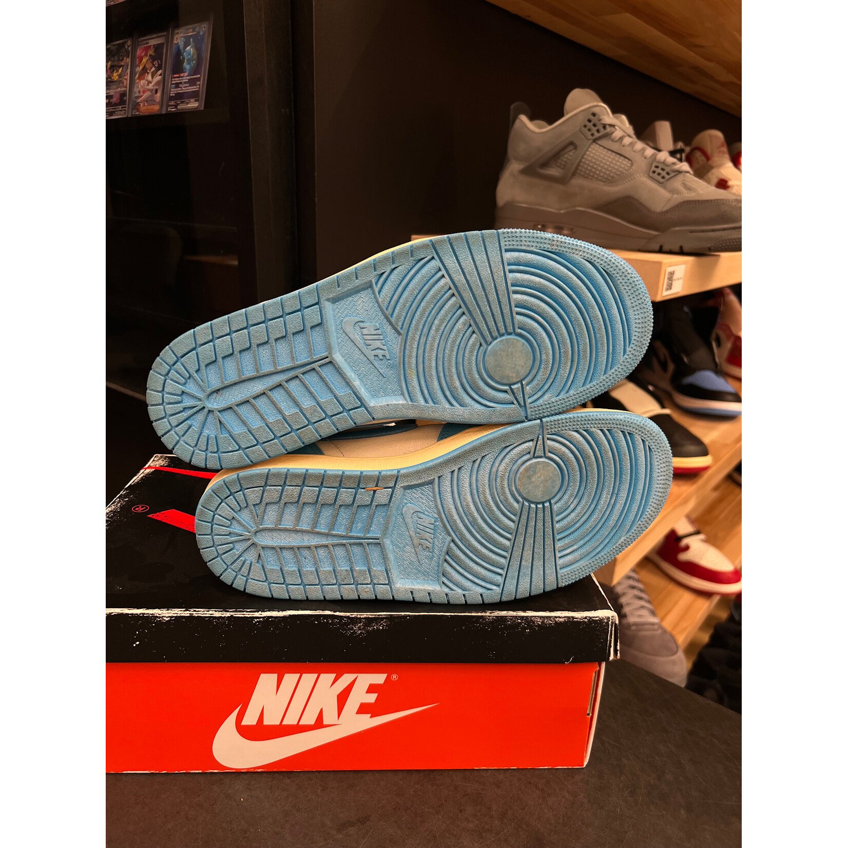 Jordan Jordan 1 Retro High OG UNC Reimagined Size 9.5, PREOWNED