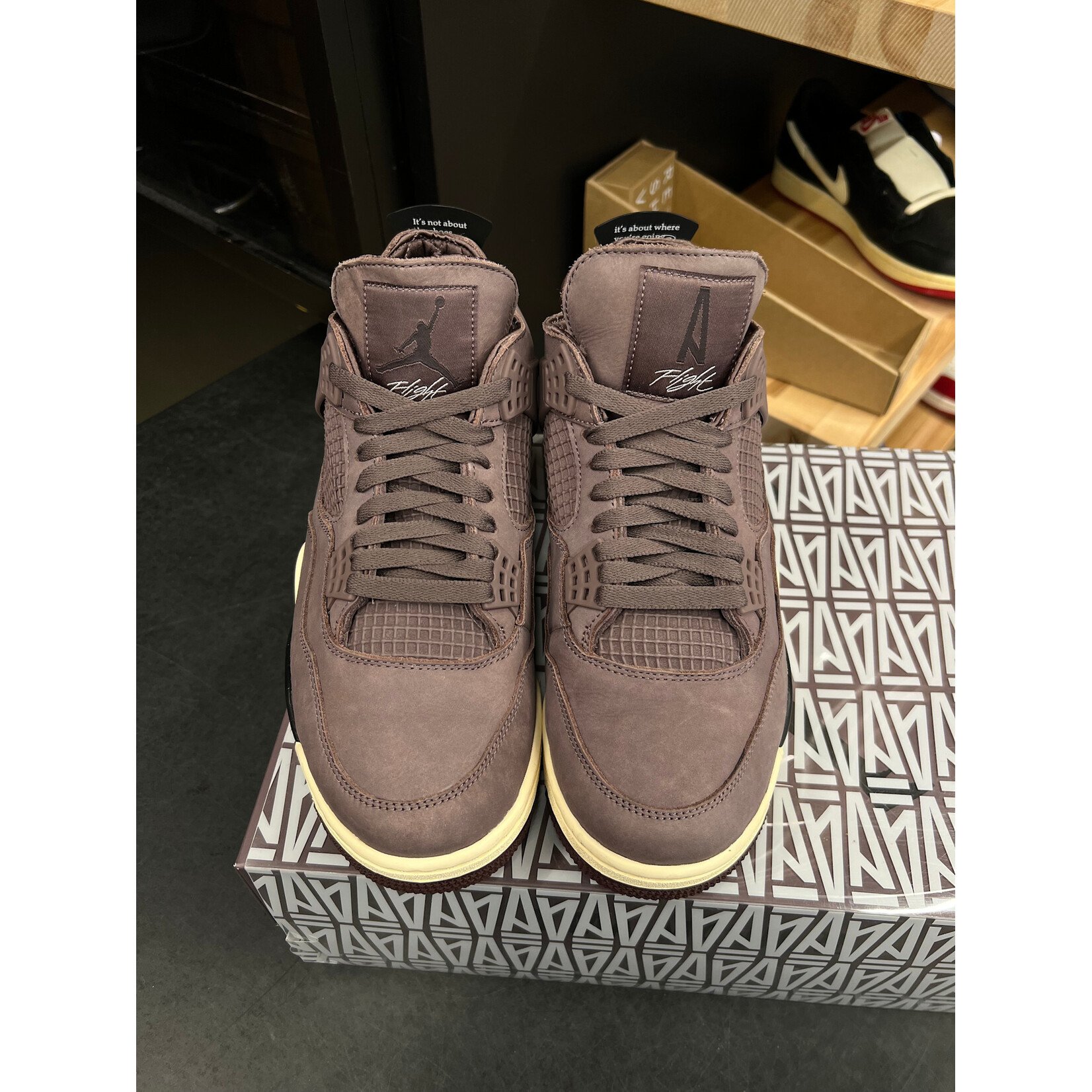 Jordan Jordan 4 Retro SP A Ma Maniére Violet Ore Size 9.5, PREOWNED