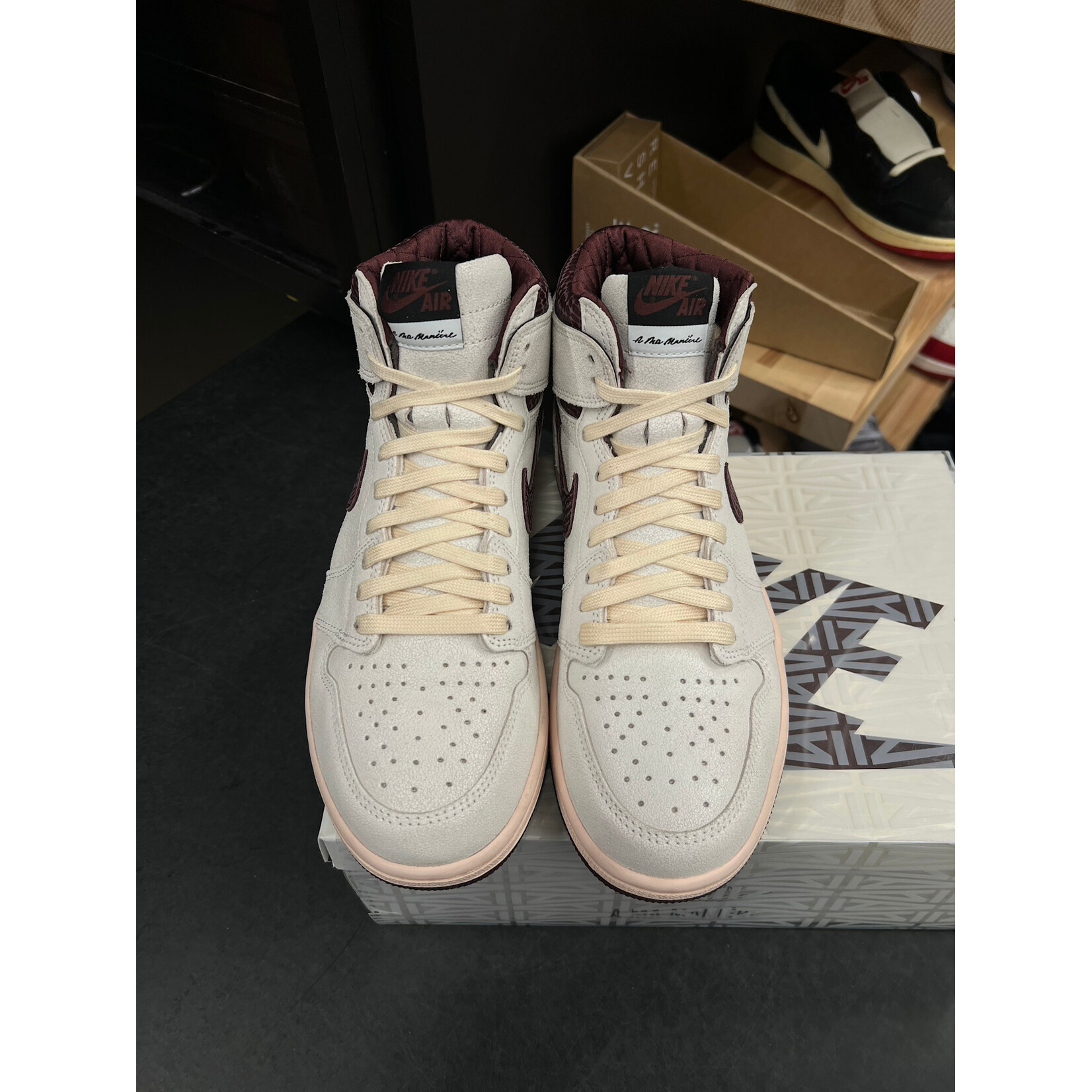 Jordan Jordan 1 Retro High OG A Ma Maniére Size 9, PREOWNED