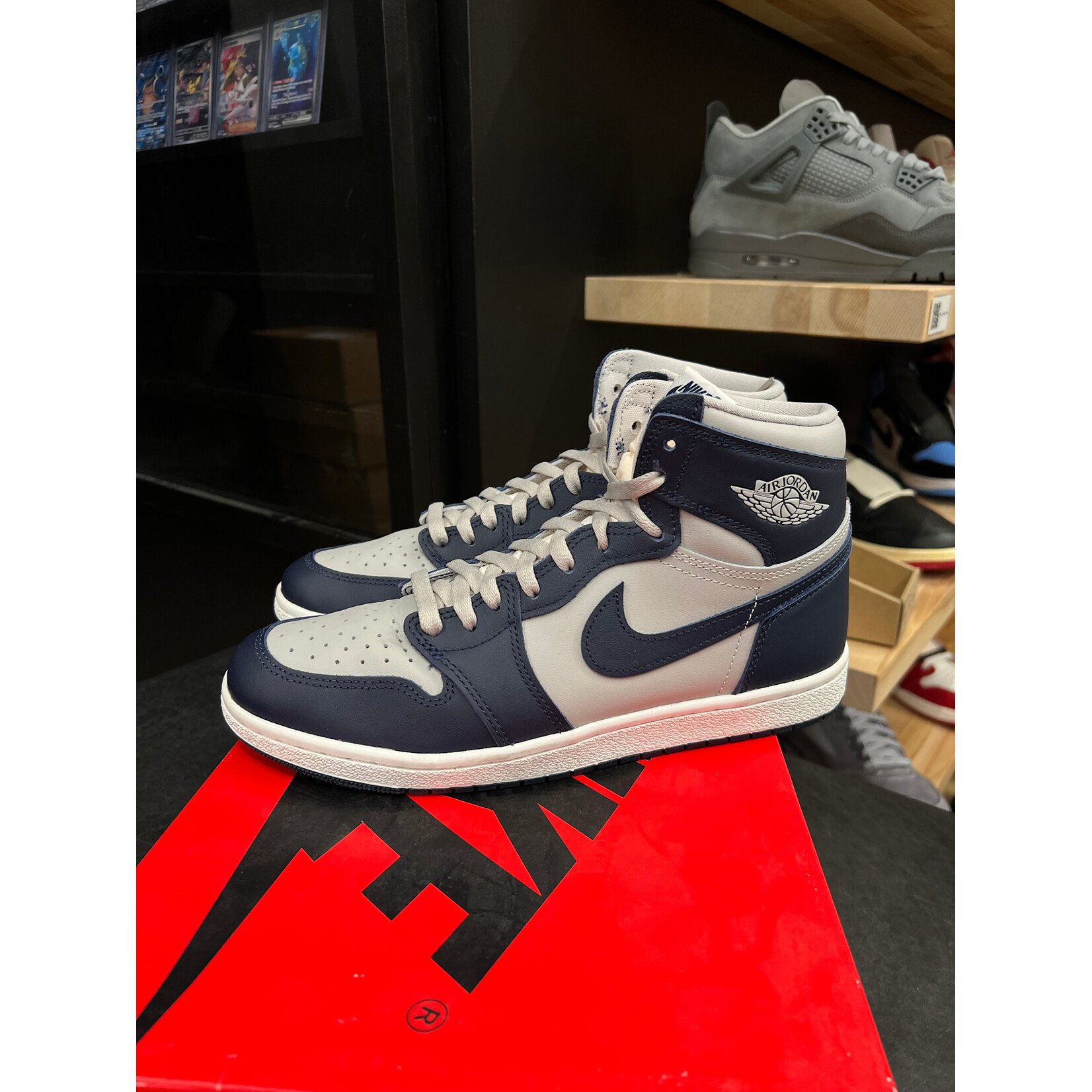 Jordan Jordan 1 Retro High '85 Georgetown Size 9.5, PREOWNED