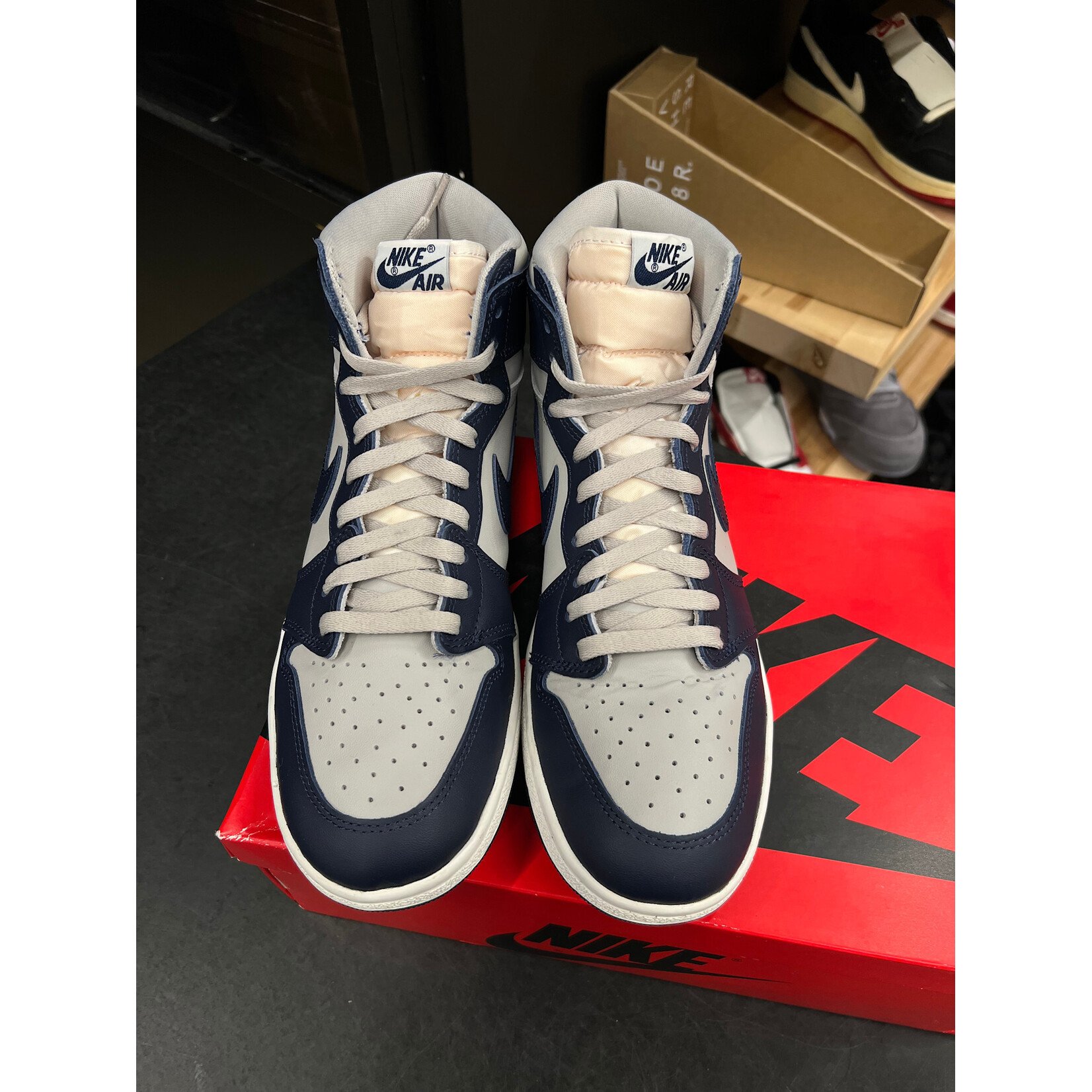 Jordan Jordan 1 Retro High '85 Georgetown Size 9.5, PREOWNED