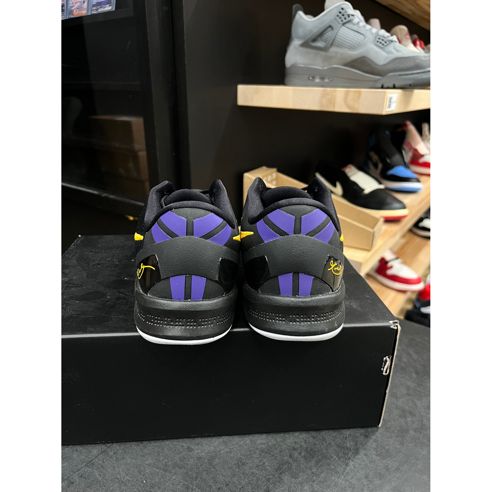 Nike Nike Kobe 8 Protro Lakers Away Size 9.5, PREOWNED