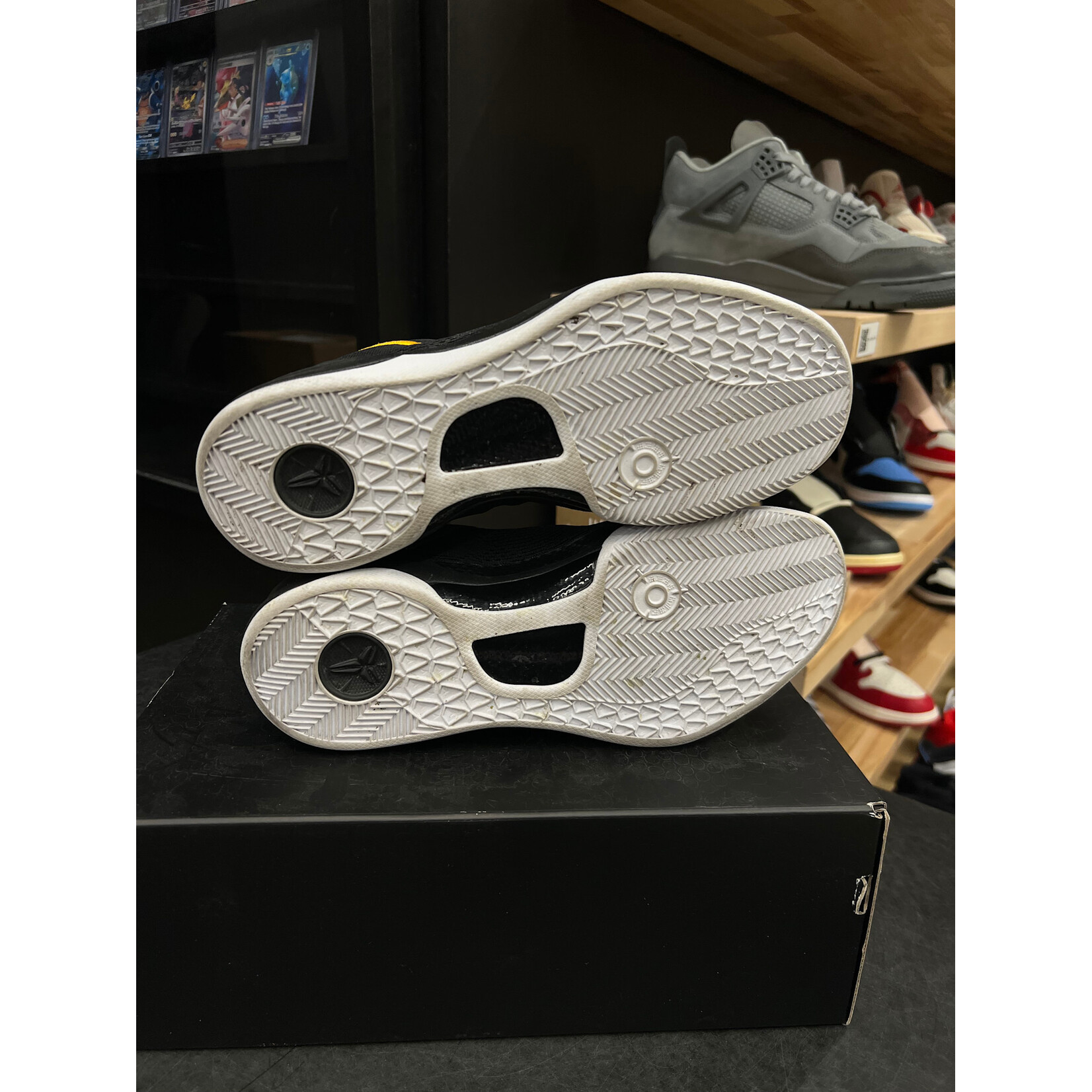 Nike Nike Kobe 8 Protro Lakers Away Size 9.5, PREOWNED