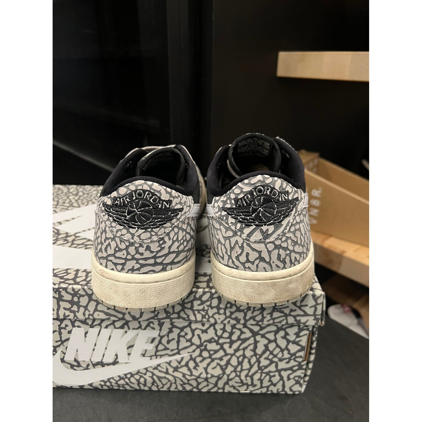 Jordan Jordan 1 Retro Low OG Black Cement Size 10.5, PREOWNED