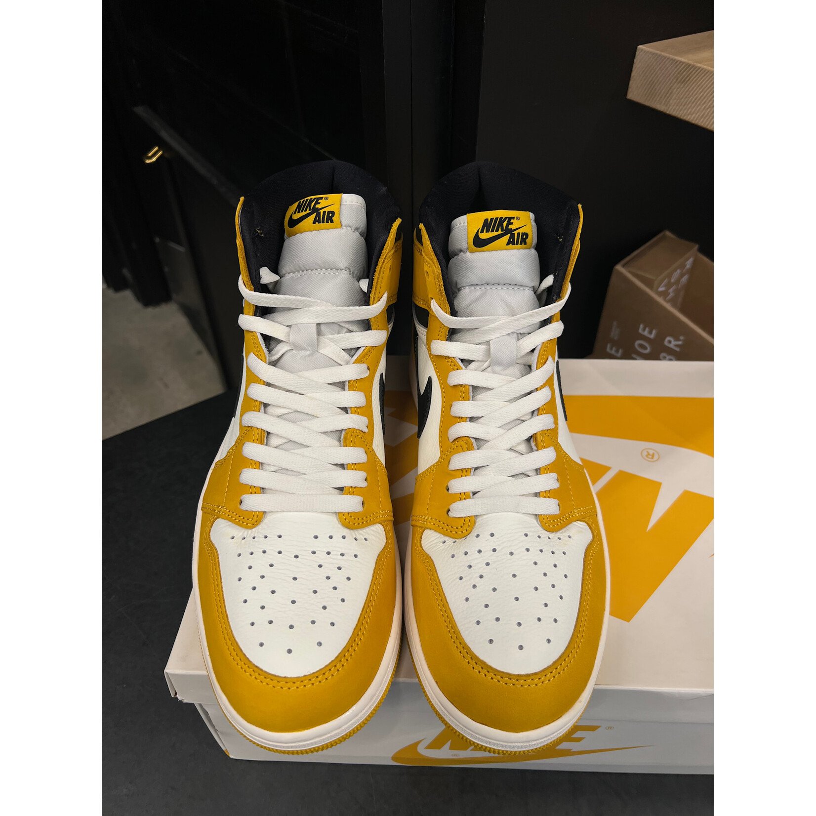 Jordan Jordan 1 Retro High OG Yellow Ochre Size 12, PREOWNED
