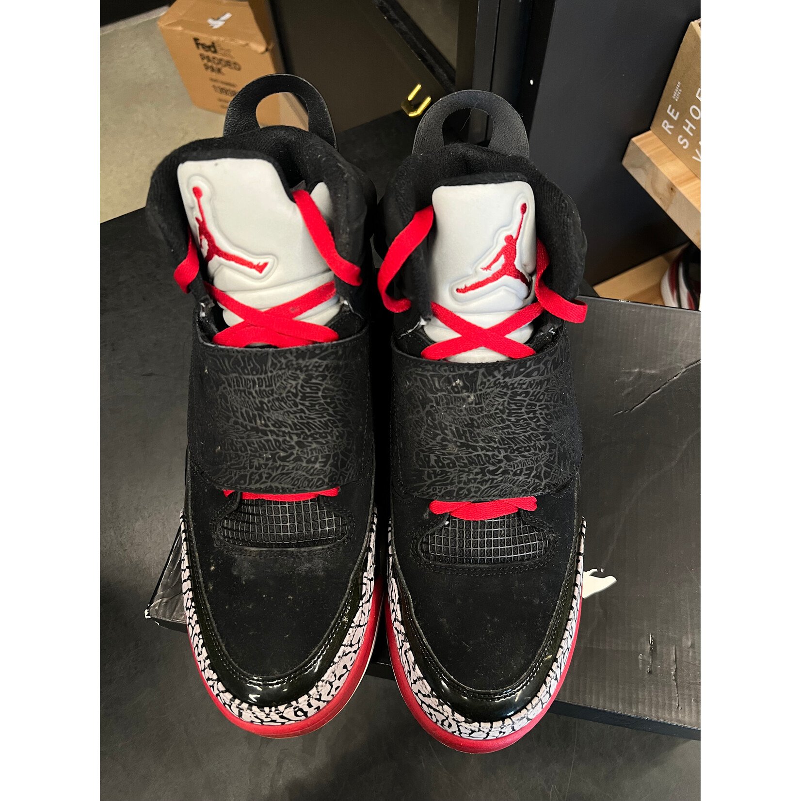 Jordan Jordan Son of Mars Black Cement Size 13, PREOWNED