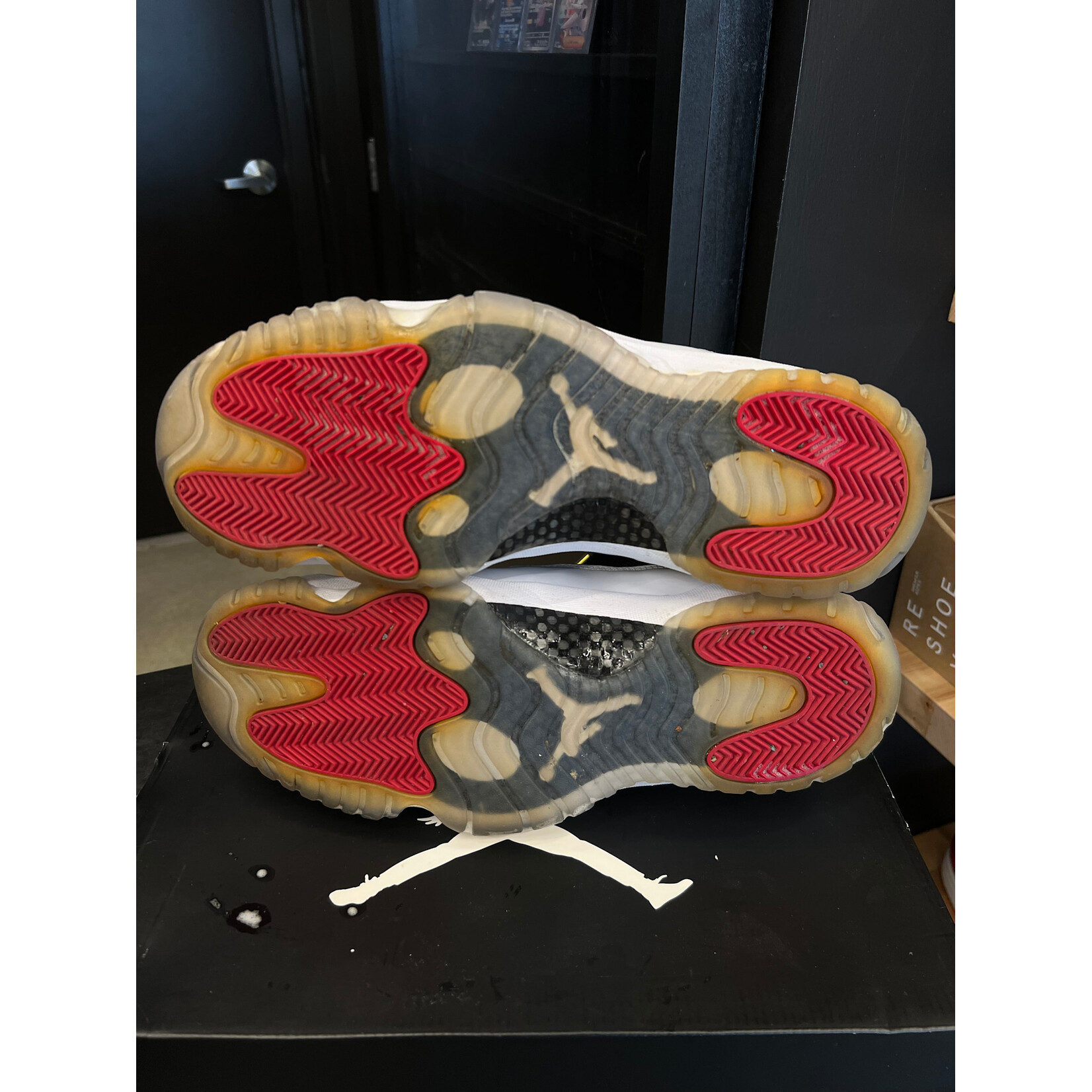 Jordan Jordan 11 Retro Low Tuxedo Size 13, PREOWNED