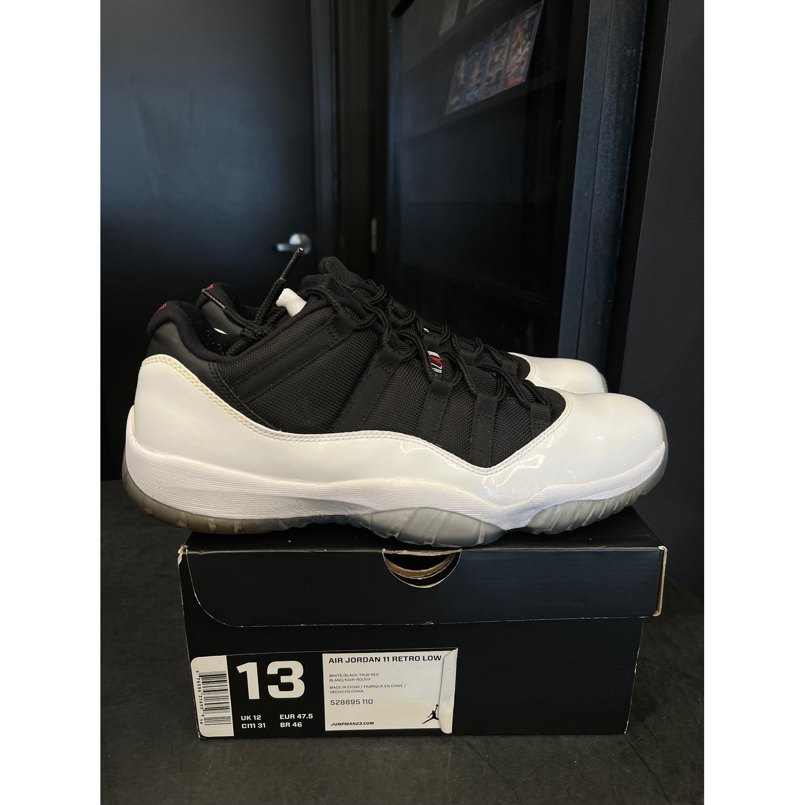 Jordan Jordan 11 Retro Low Tuxedo Size 13, PREOWNED