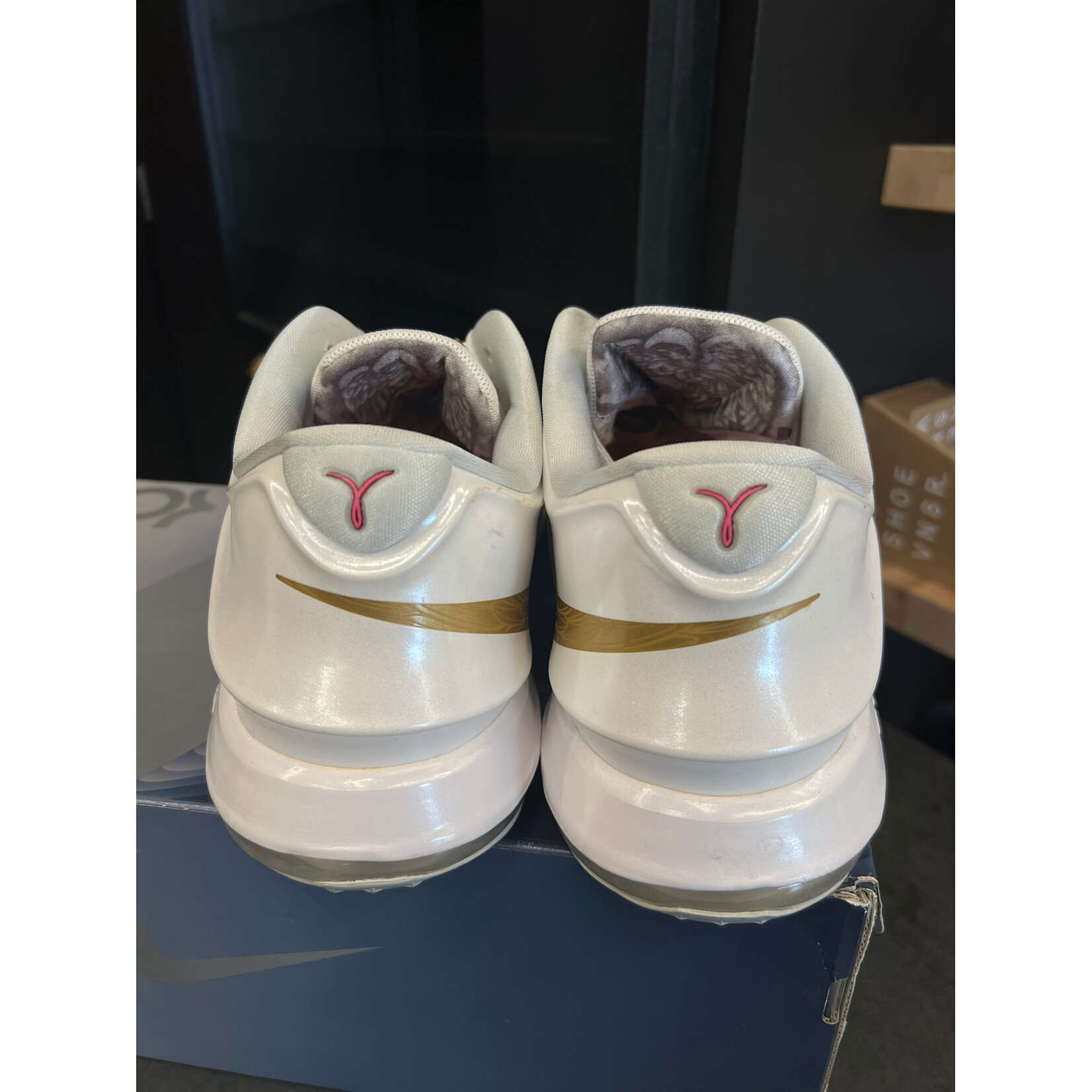 Nike Nike KD 7 Aunt Pearl Size 13, PREOWNED