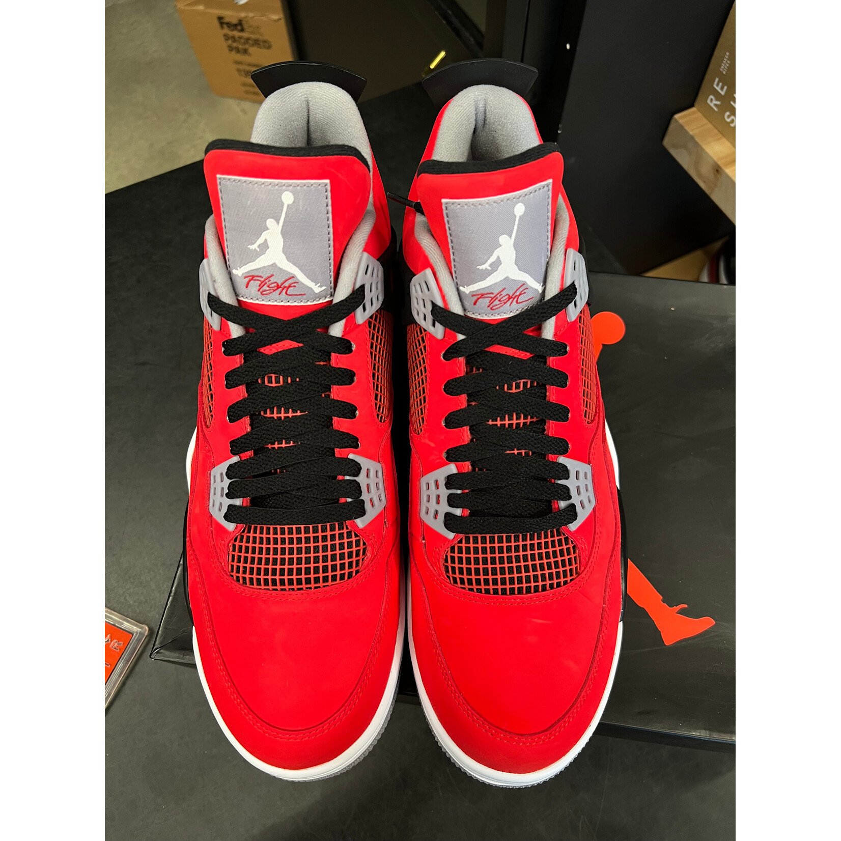 Jordan Jordan 4 Retro Toro Bravo Size 13, PREOWNED