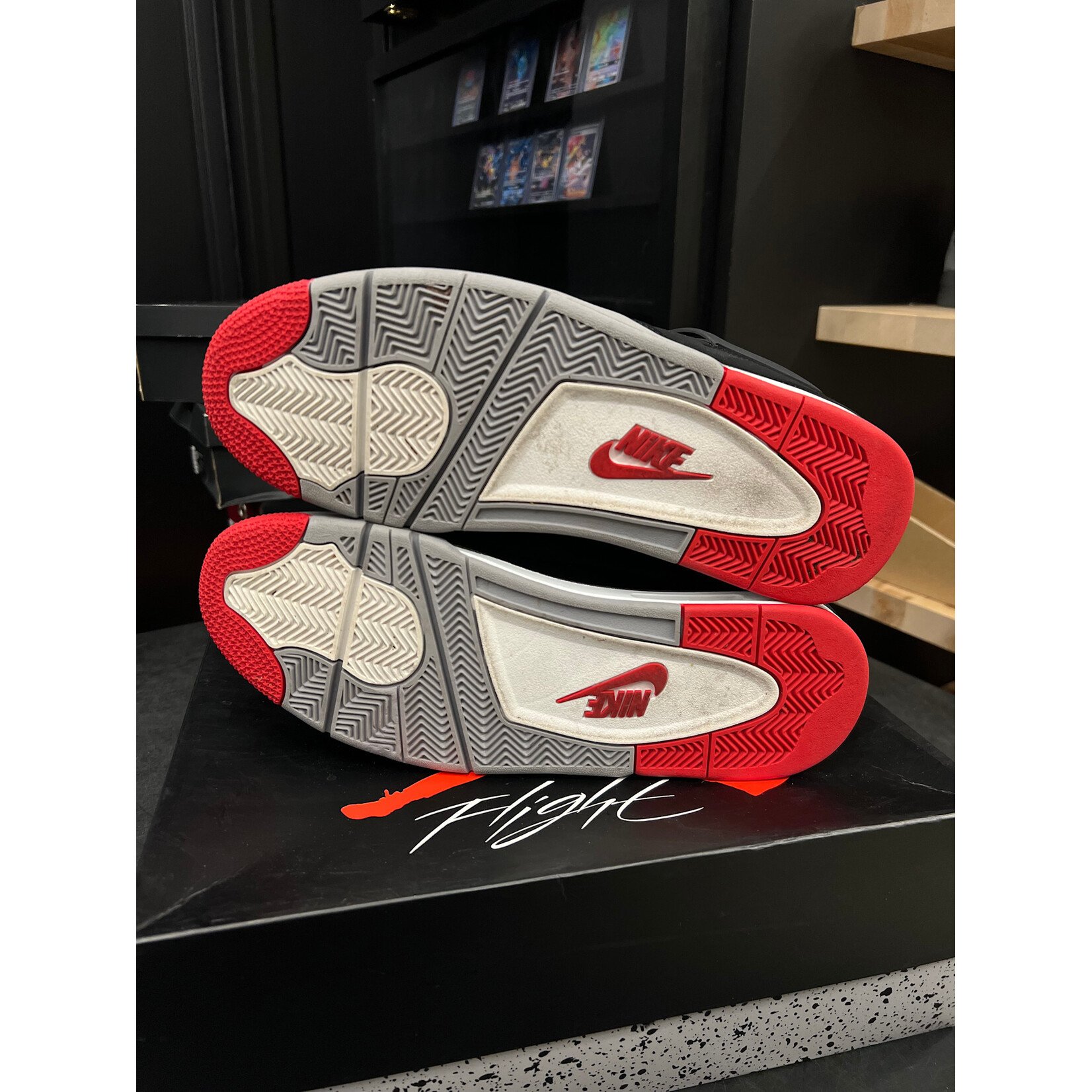 Jordan Jordan 4 Retro Bred (2019) Size 13, PREOWNED