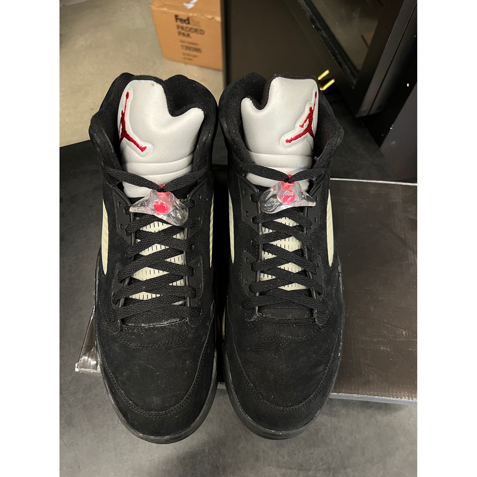 Jordan Jordan 5 Retro Black Metallic (2011) Size 13, PREOWNED