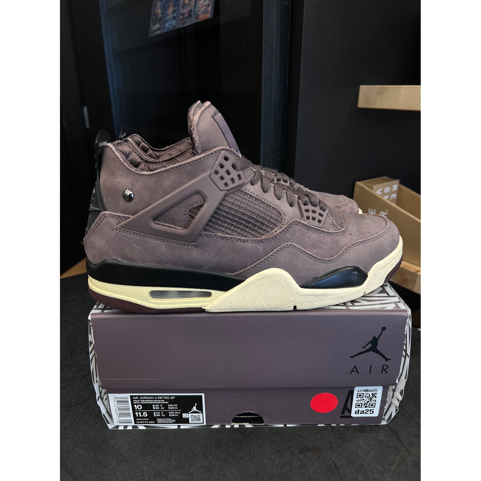 Jordan Jordan 4 Retro SP A Ma Maniére Violet Ore Size 10, PREOWNED