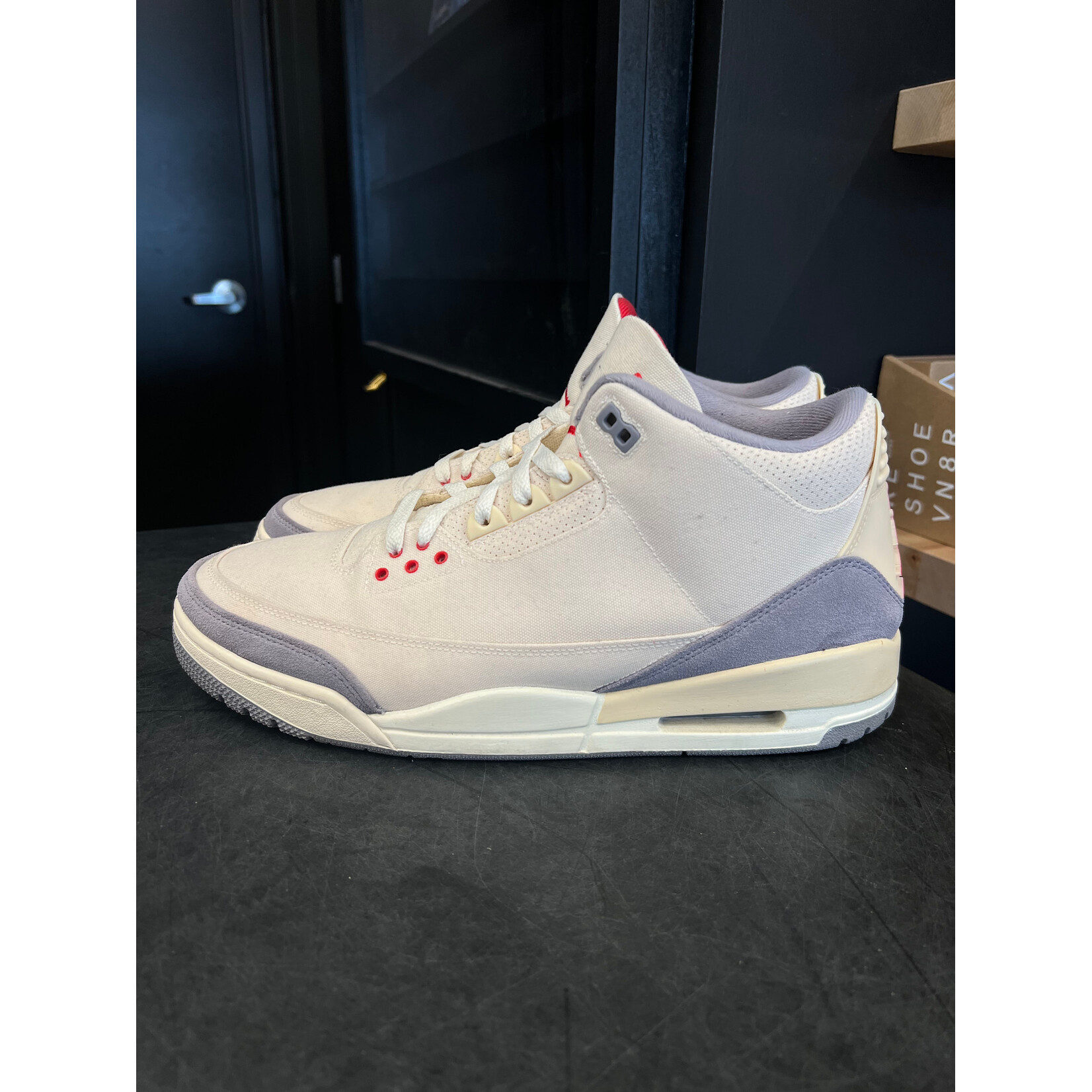 Jordan Jordan 3 Retro Muslin Size 13, PREOWNED NO BOX