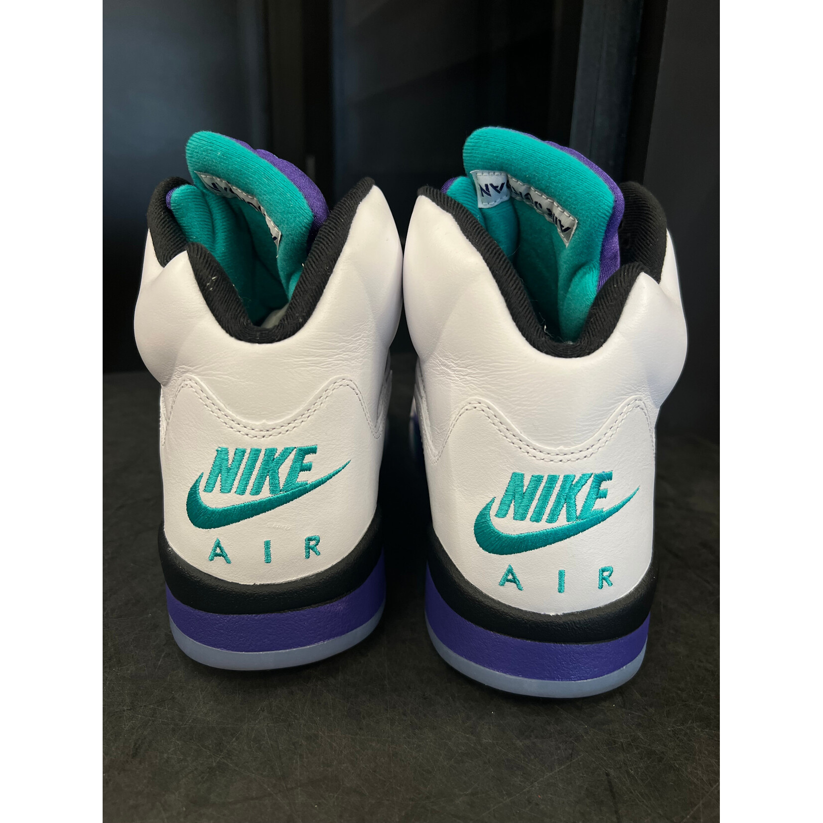 Jordan Jordan 5 Retro Grape (2025) Size 13, PREOWNED NO BOX