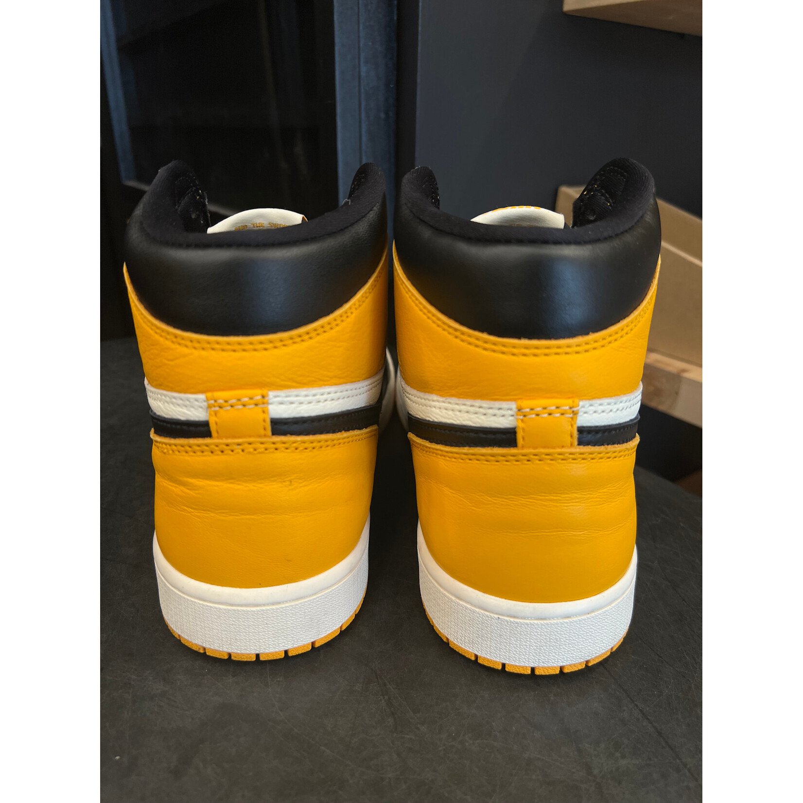 Jordan Jordan 1 Retro High OG Taxi Size 13, PREOWNED NO BOX