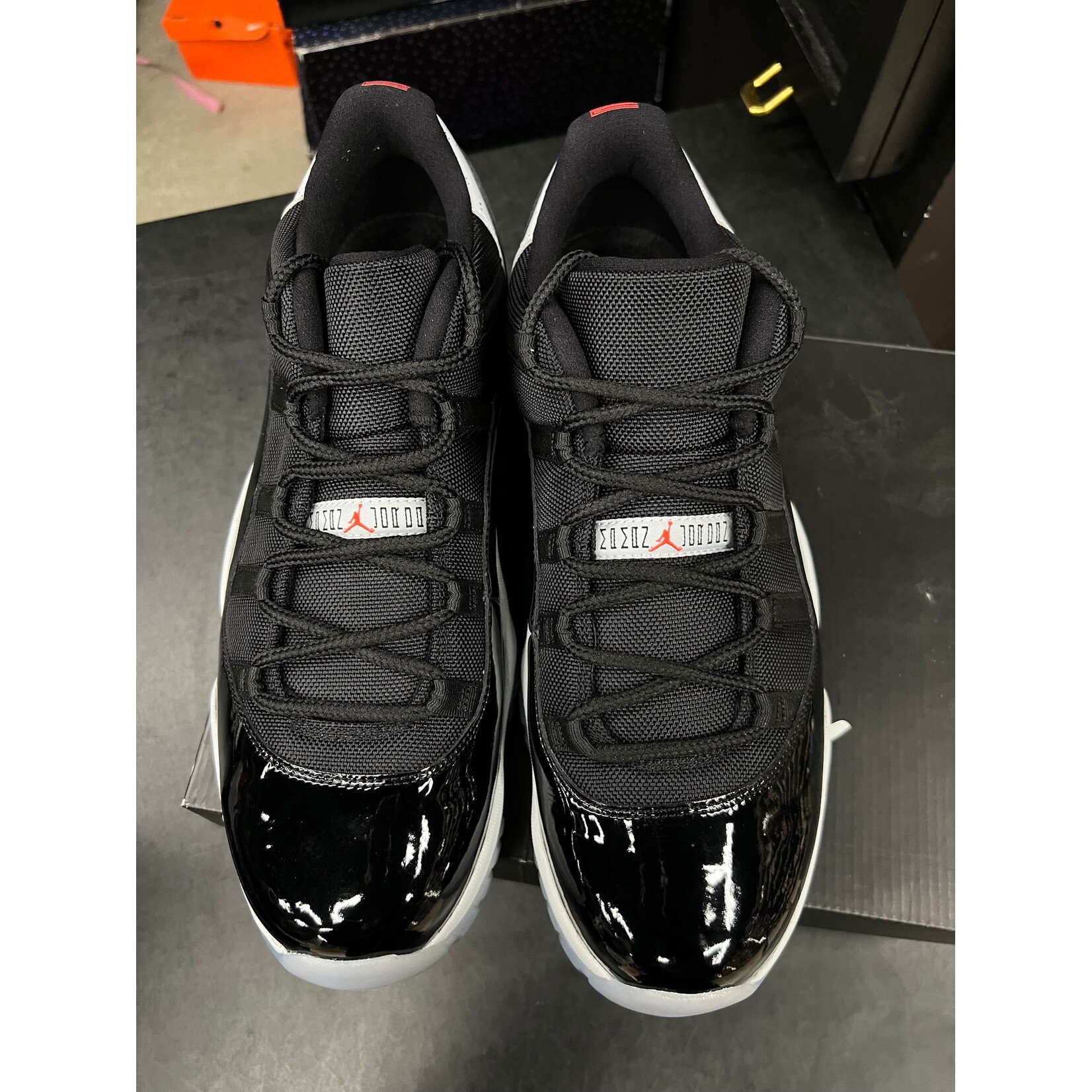 Jordan Jordan 11 Retro Low Infrared Size 13, PREOWNED