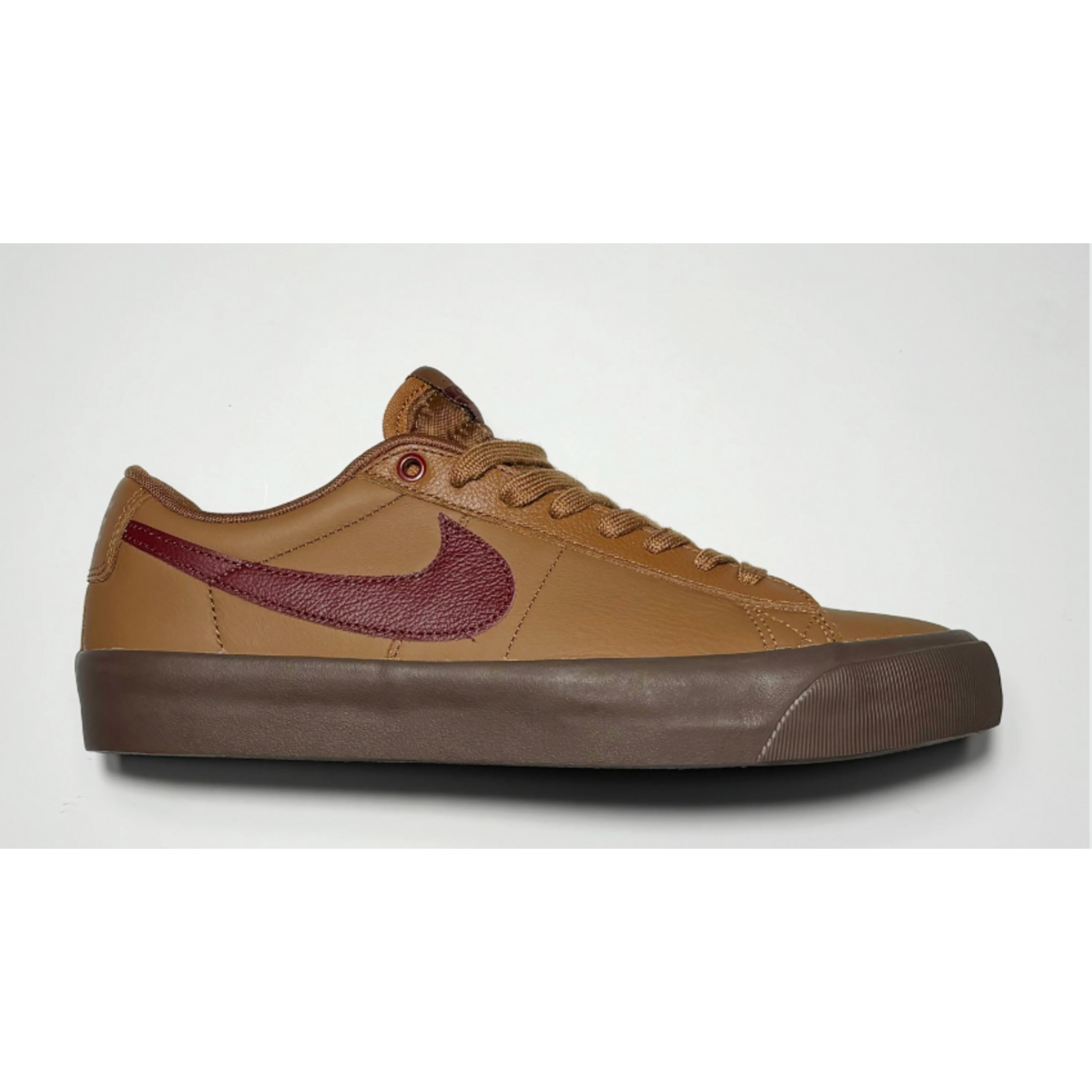 Nike Nike SB Blazer Low Pro GT Light British Tan  Size 10.5, DS BRAND NEW