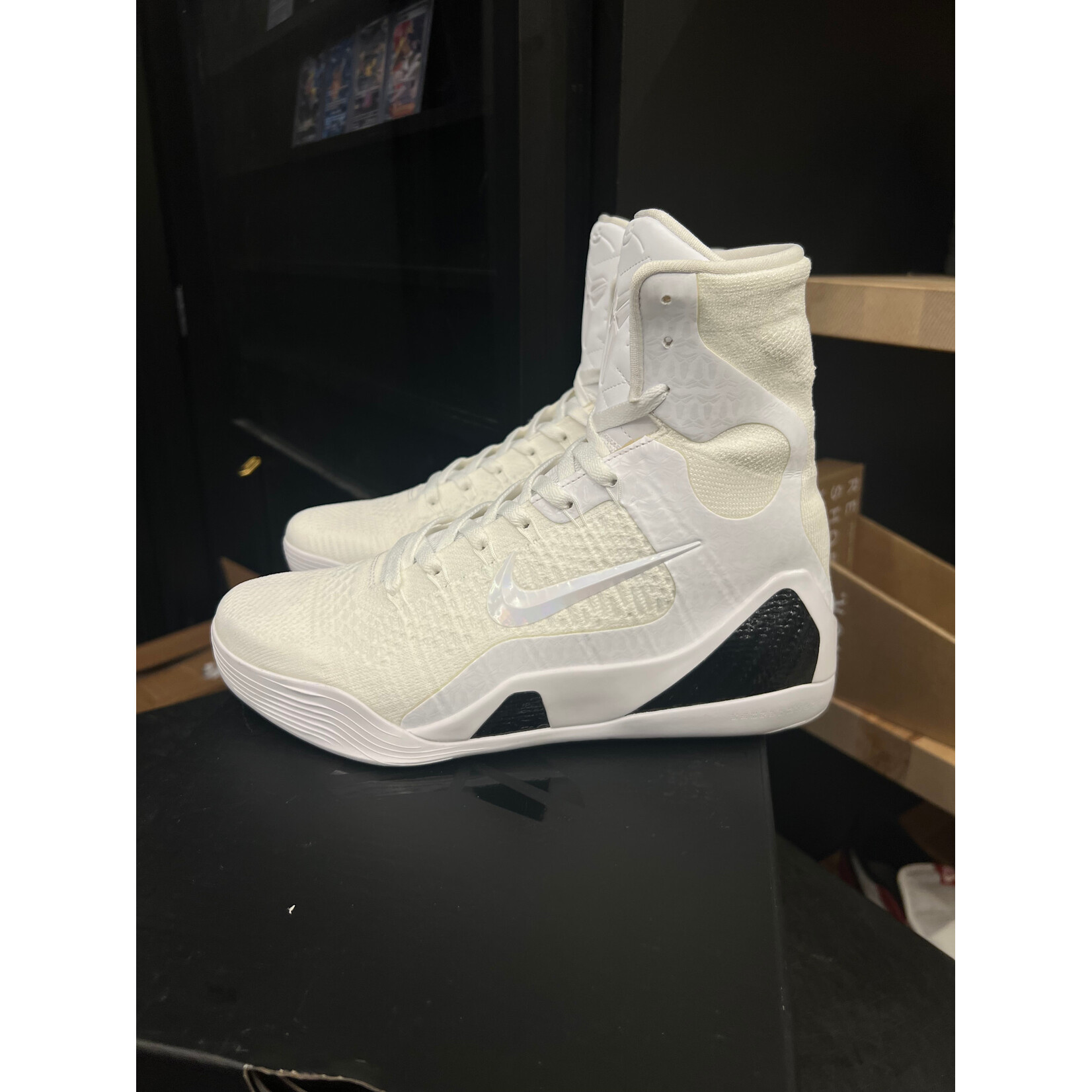 Nike Nike Kobe 9 Elite Protro Halo Size 8.5, PREOWNED