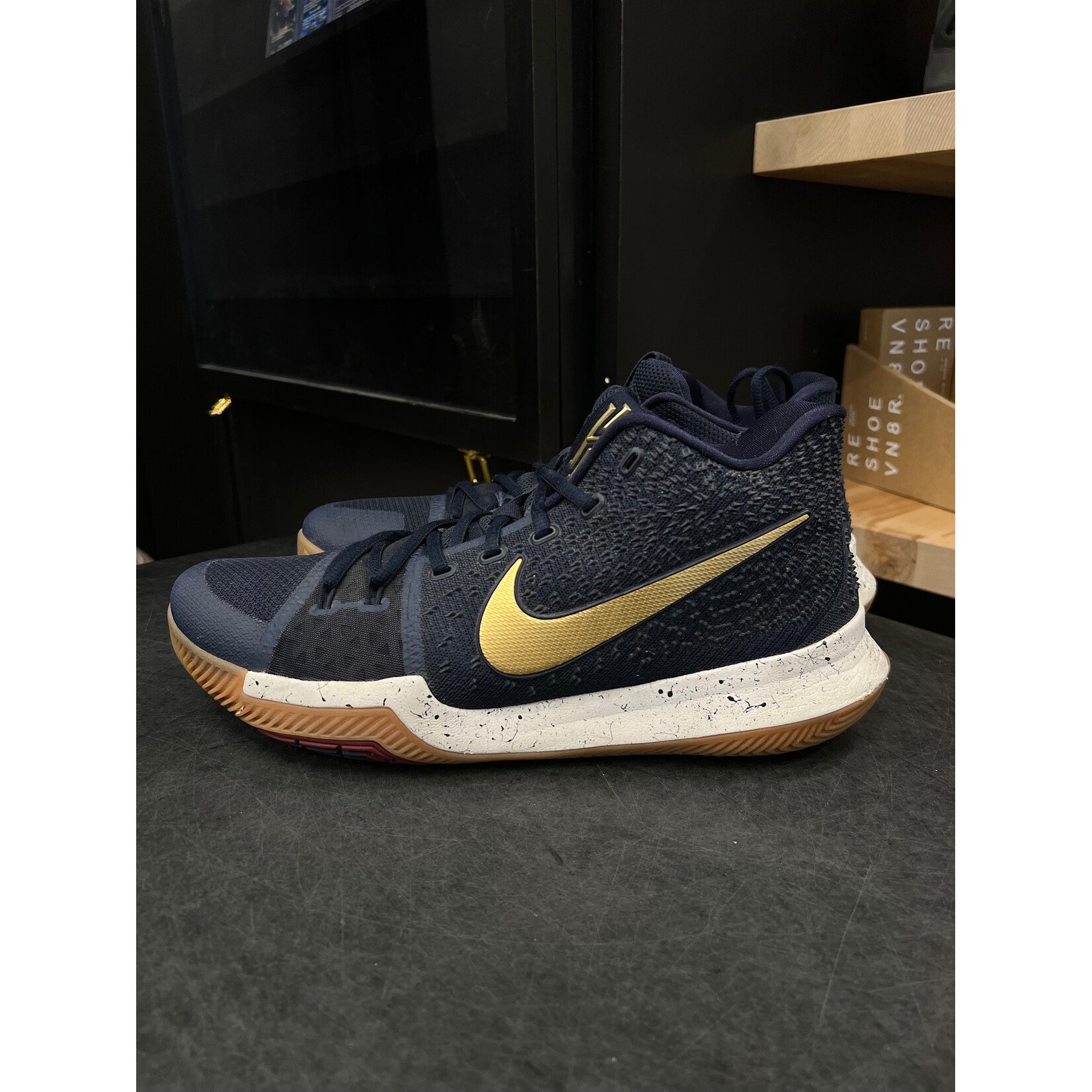 Nike Nike Kyrie 3 Obsidian Size 12, PREOWNED NO BOX