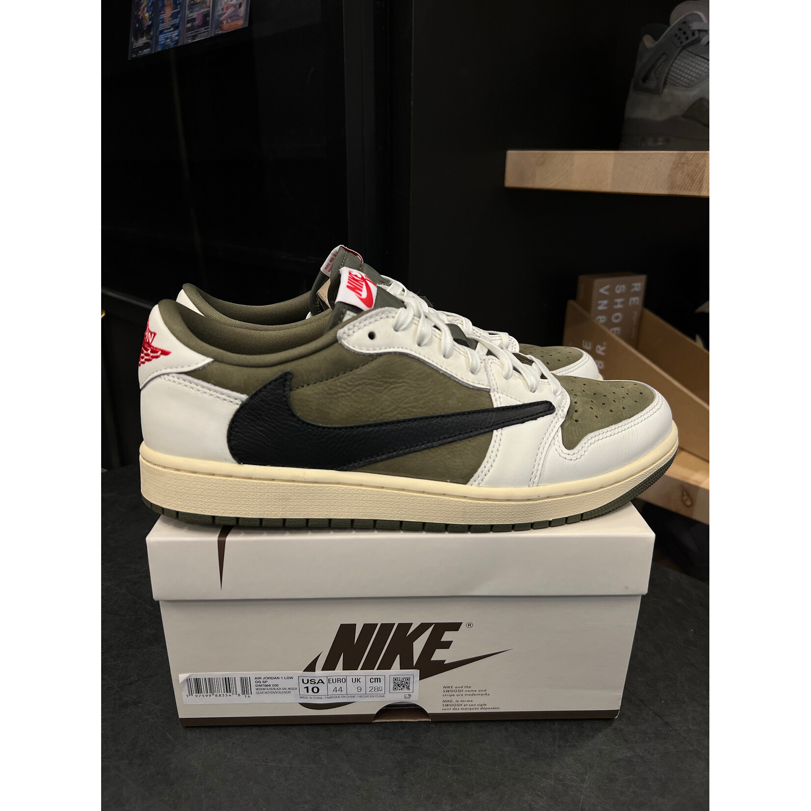 Jordan Jordan 1 Retro Low OG SP Travis Scott Medium Olive Size 10, PREOWNED