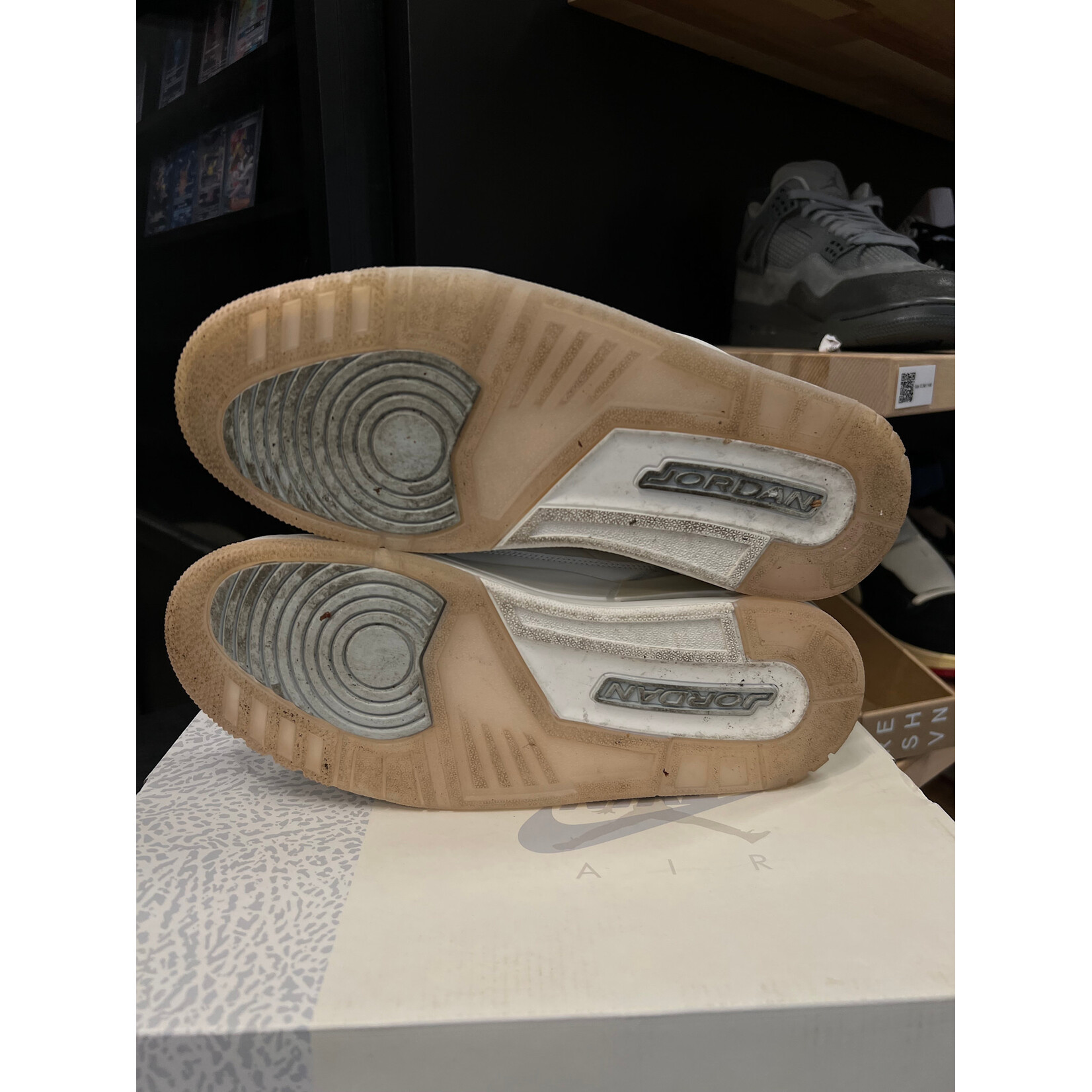 Jordan Jordan 3 Retro Craft Ivory Size 10, PREOWNED