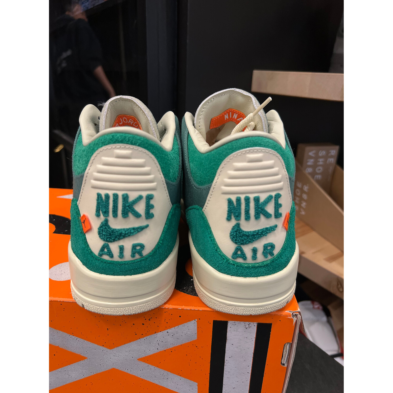 Jordan Jordan 3 Retro SP Nina Chanel Abney Bicoastal (Women's) Size 11.5W, PREOWNED