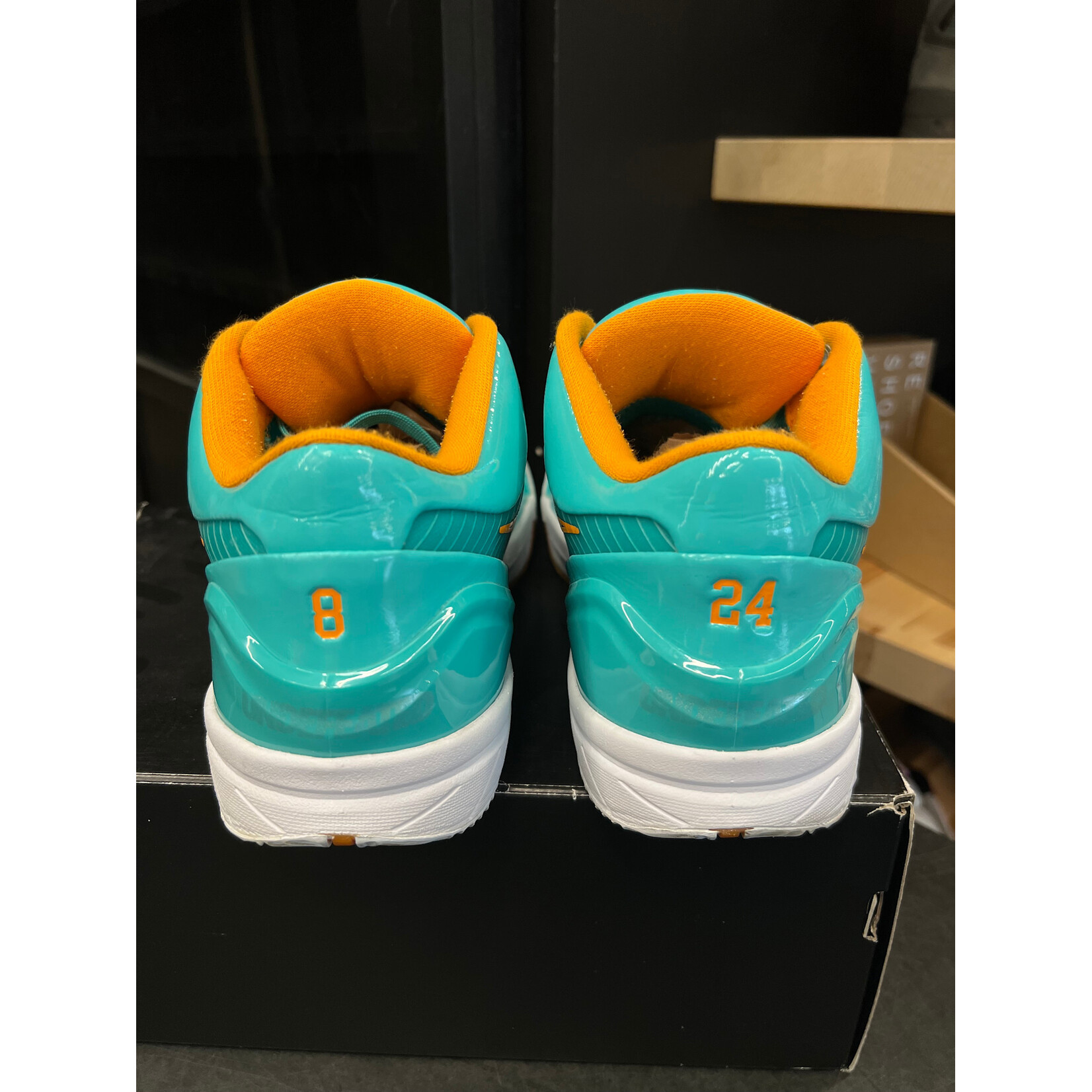 Nike Nike Kobe 4 Protro Undefeated San Antonio Spurs Size 10, PREOWNED