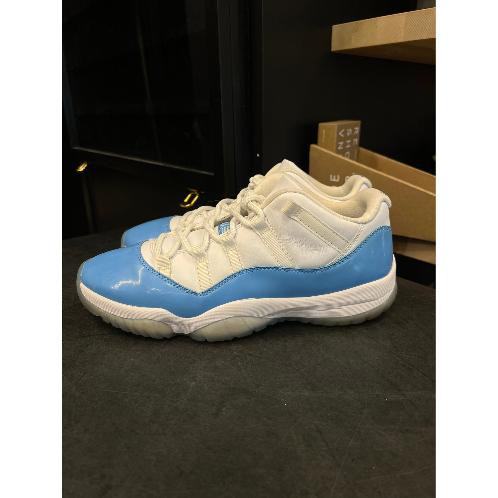Jordan Jordan 11 Retro Low University Blue (2017) Size 10, PREOWNED NO BOX
