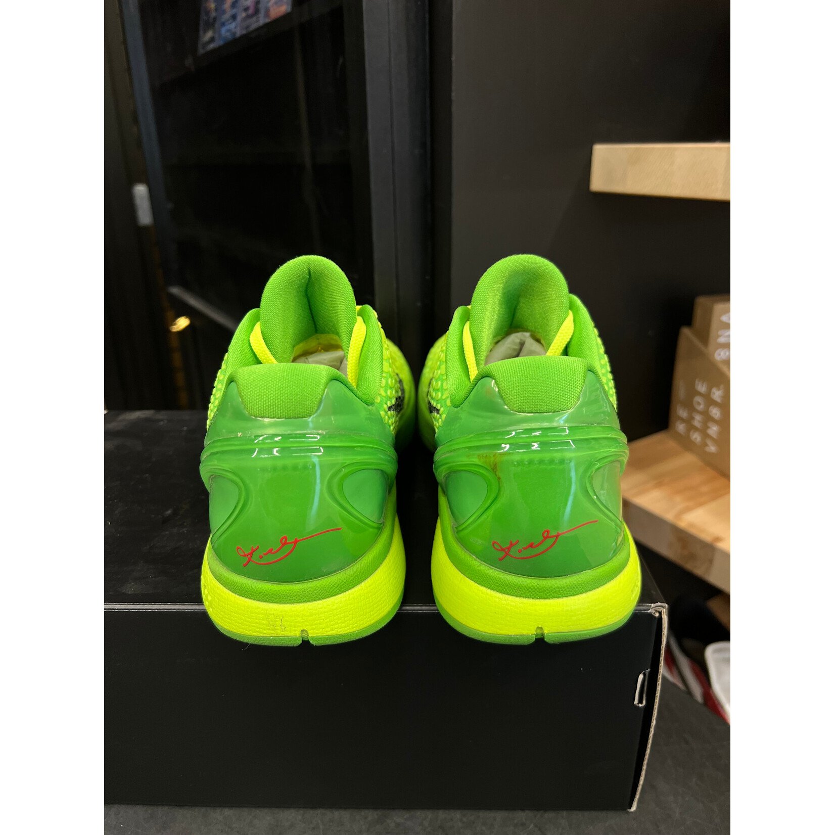 Nike Nike Kobe 6 Protro Grinch (2020) Size 11, PREOWNED