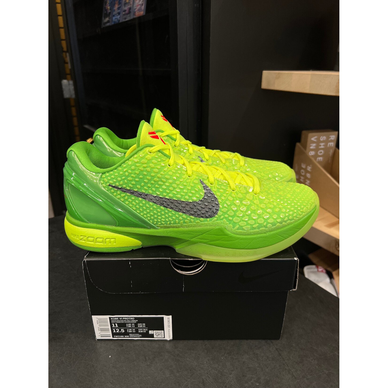 Nike Nike Kobe 6 Protro Grinch (2020) Size 11, PREOWNED
