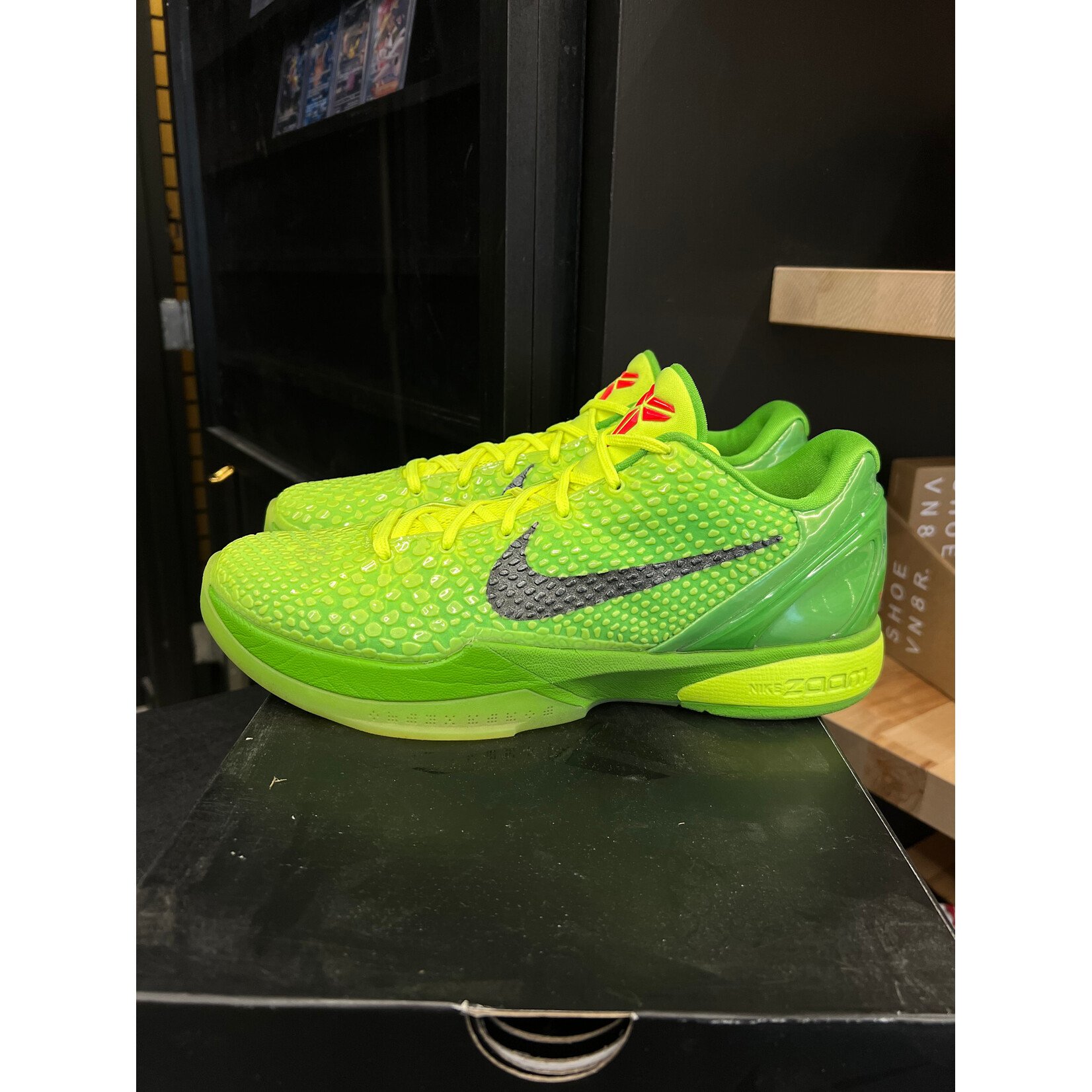 Nike Nike Kobe 6 Protro Grinch (2020) Size 11, PREOWNED