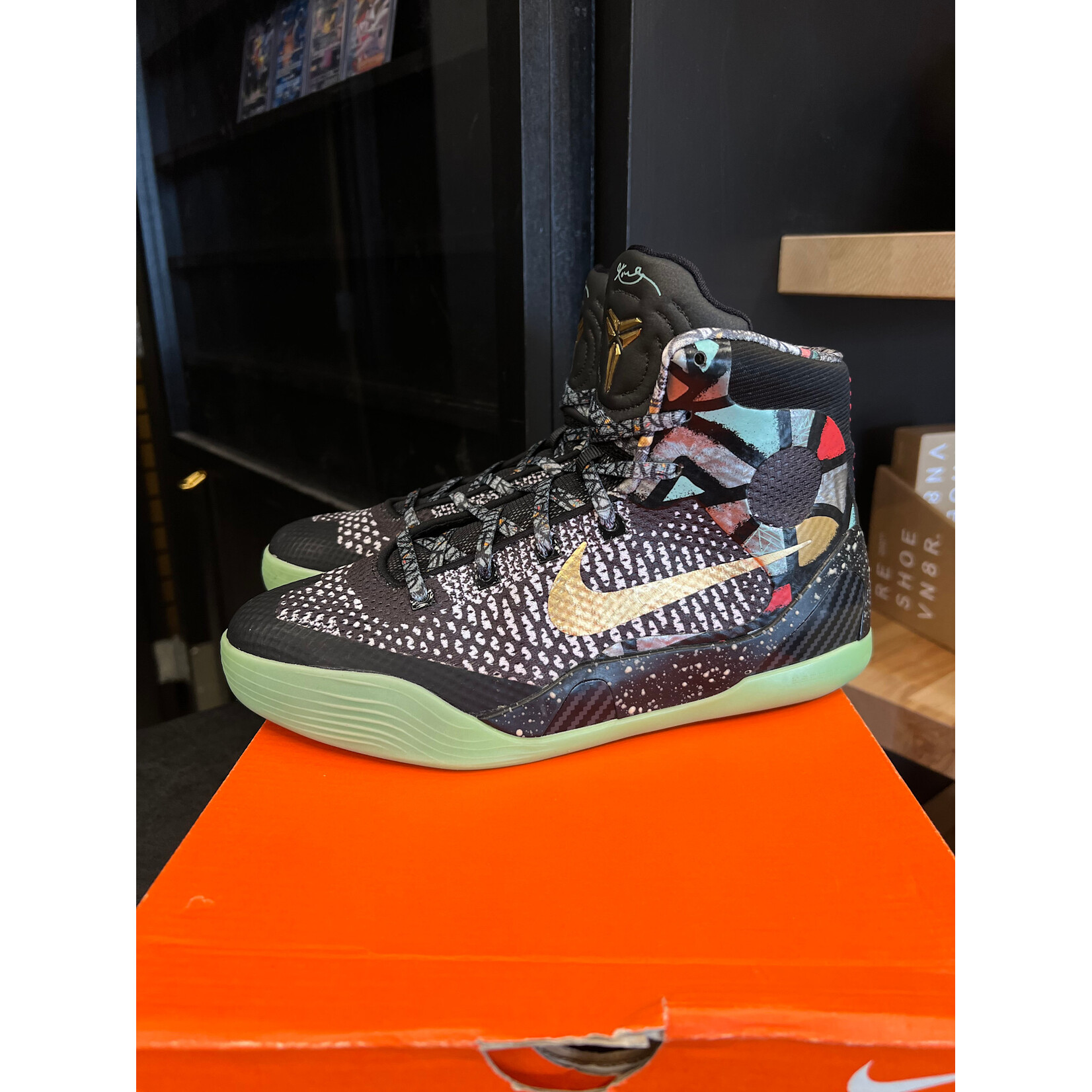 Nike Nike Kobe 9 Elite NOLA Gumbo League Maestro (GS) Size 6, PREOWNED