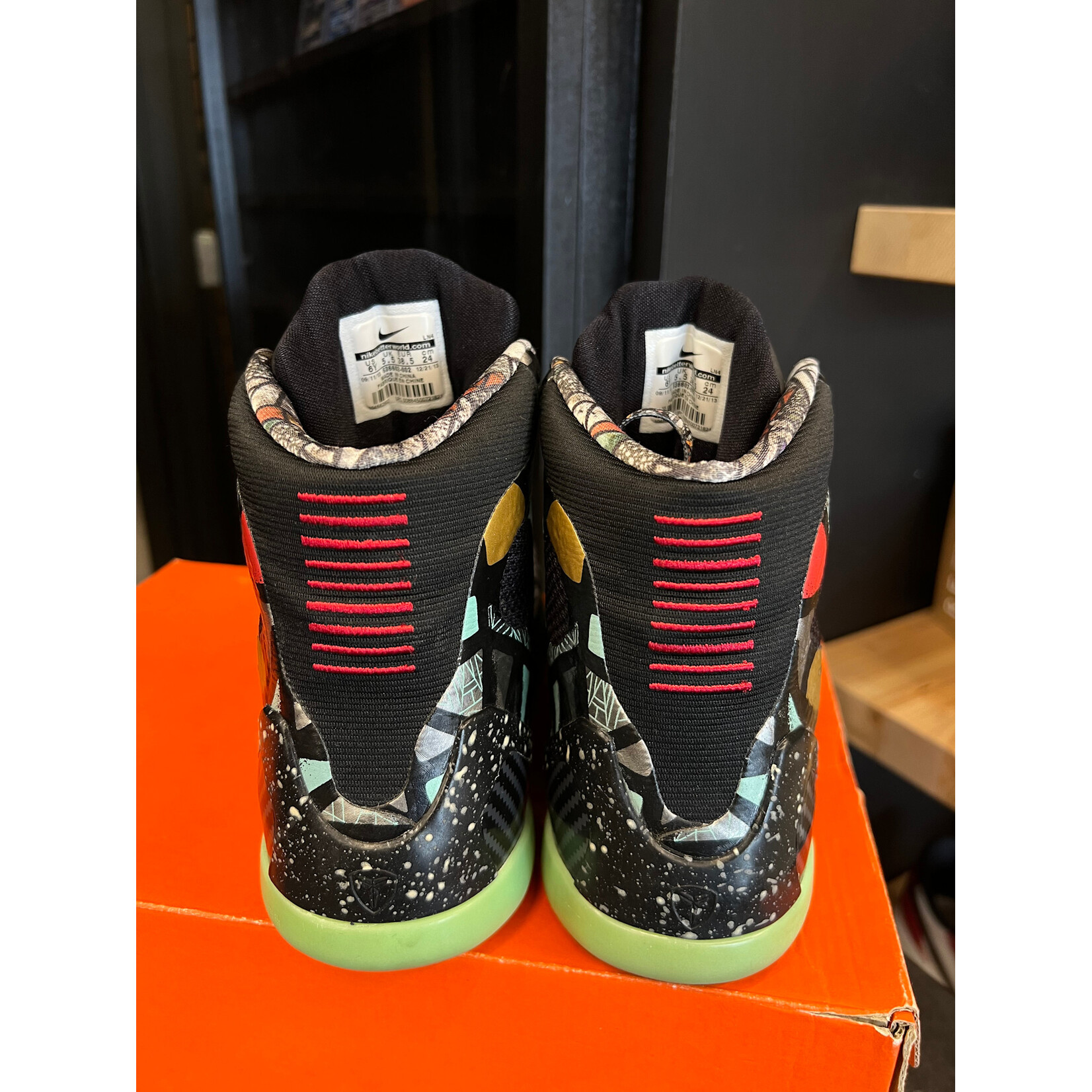 Nike Nike Kobe 9 Elite NOLA Gumbo League Maestro (GS) Size 6, PREOWNED