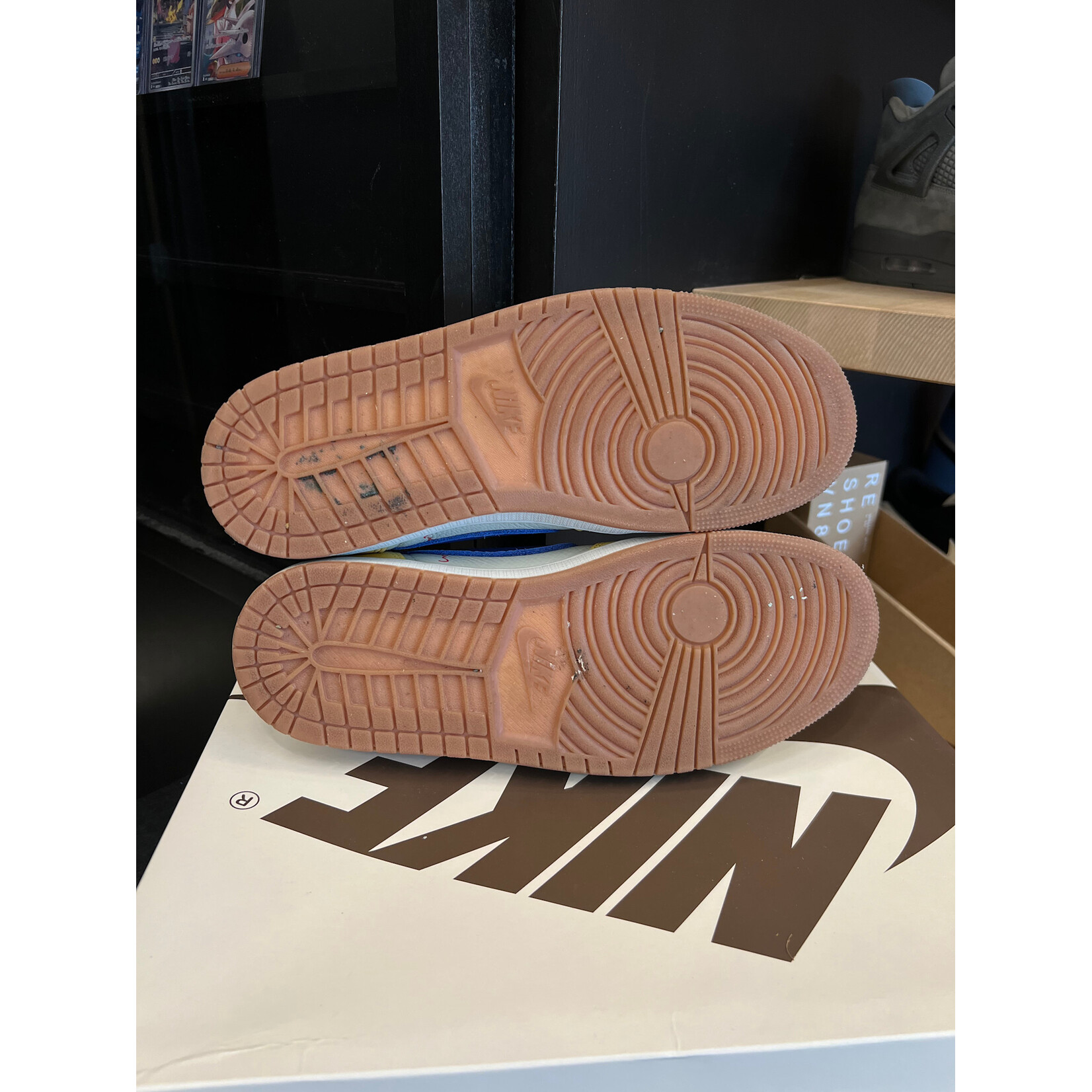 Jordan Jordan 1 Retro Low OG SP Travis Scott Canary (Women's) Size 11W, PREOWNED