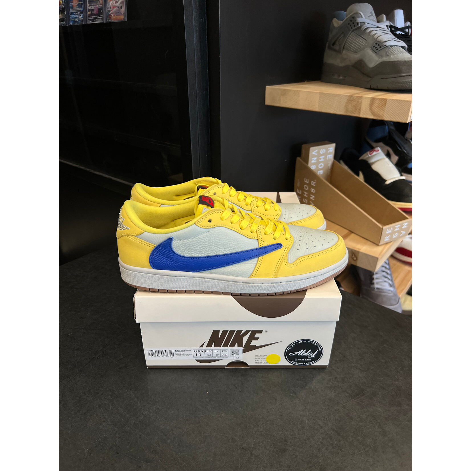 Jordan Jordan 1 Retro Low OG SP Travis Scott Canary (Women's) Size 11W, PREOWNED