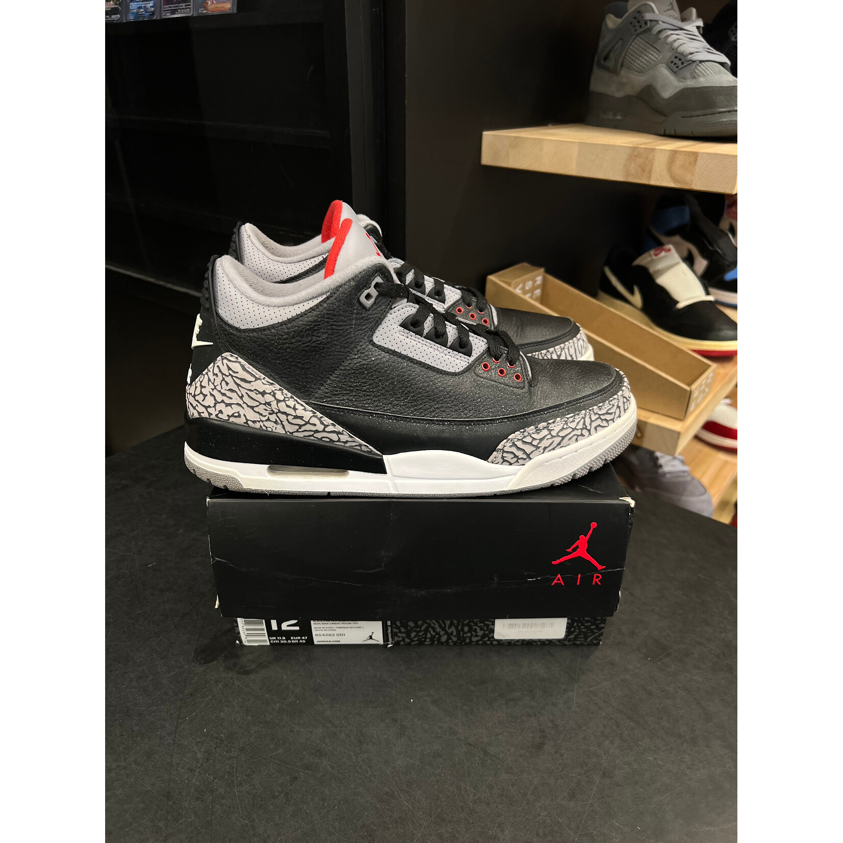 Jordan Jordan 3 Retro Black Cement (2018) Size 12.5, PREOWNED