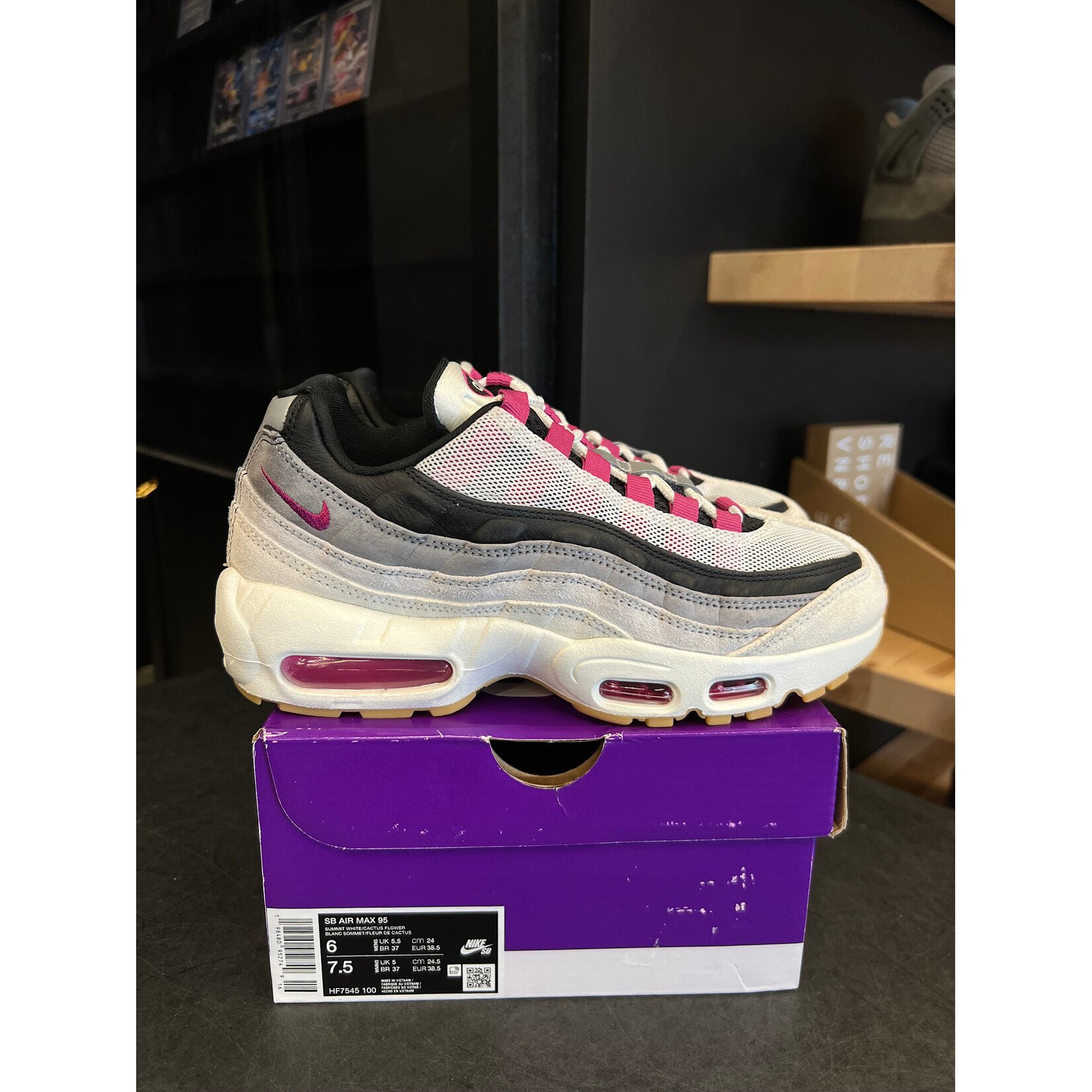Nike Nike Air Max 95 SB Cactus Flower Size 6, PREOWNED