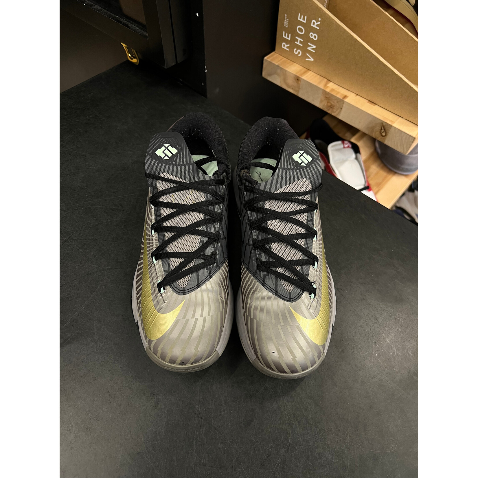 Nike Nike KD 6 Precision Timing Size 8.5, PREOWNED