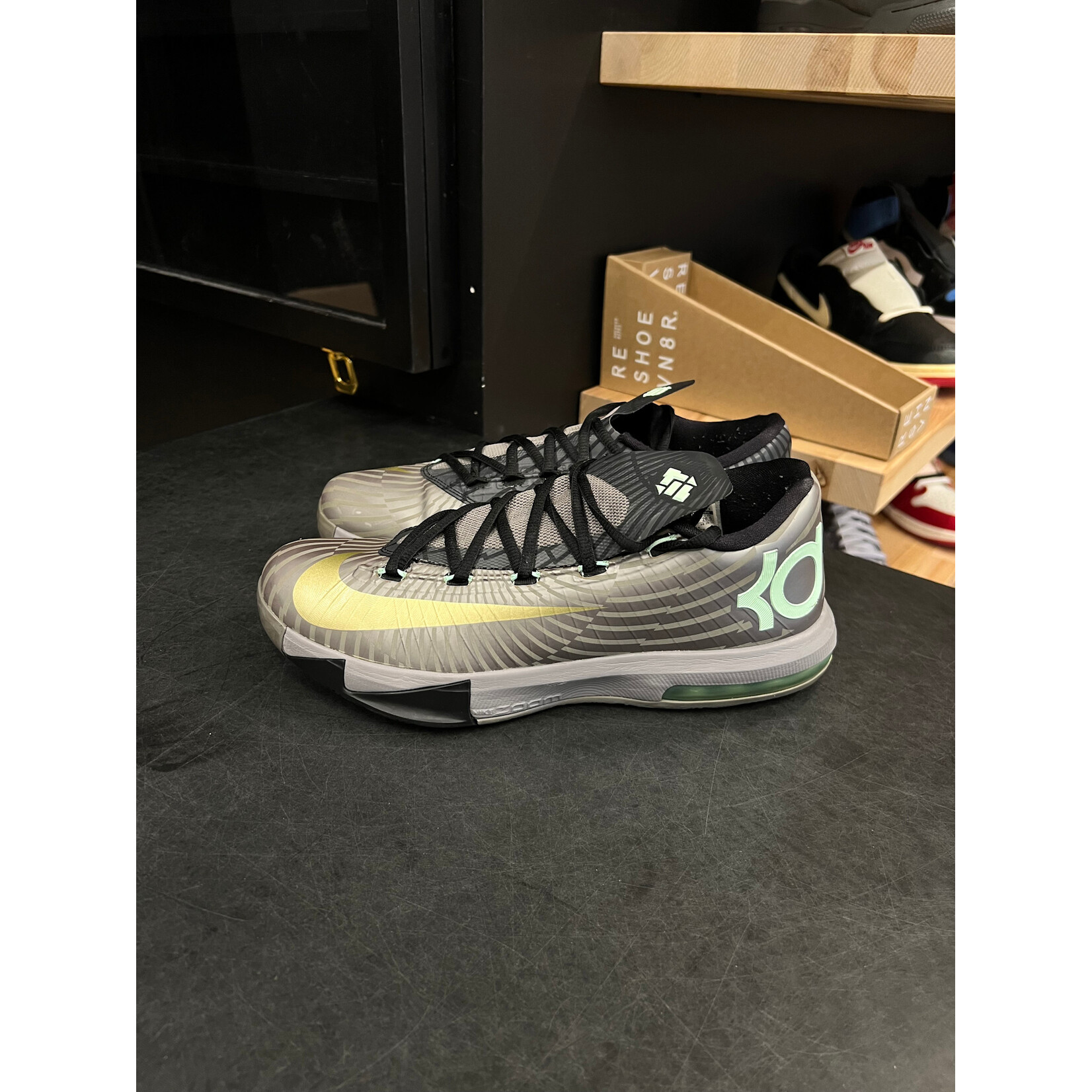 Nike Nike KD 6 Precision Timing Size 8.5, PREOWNED