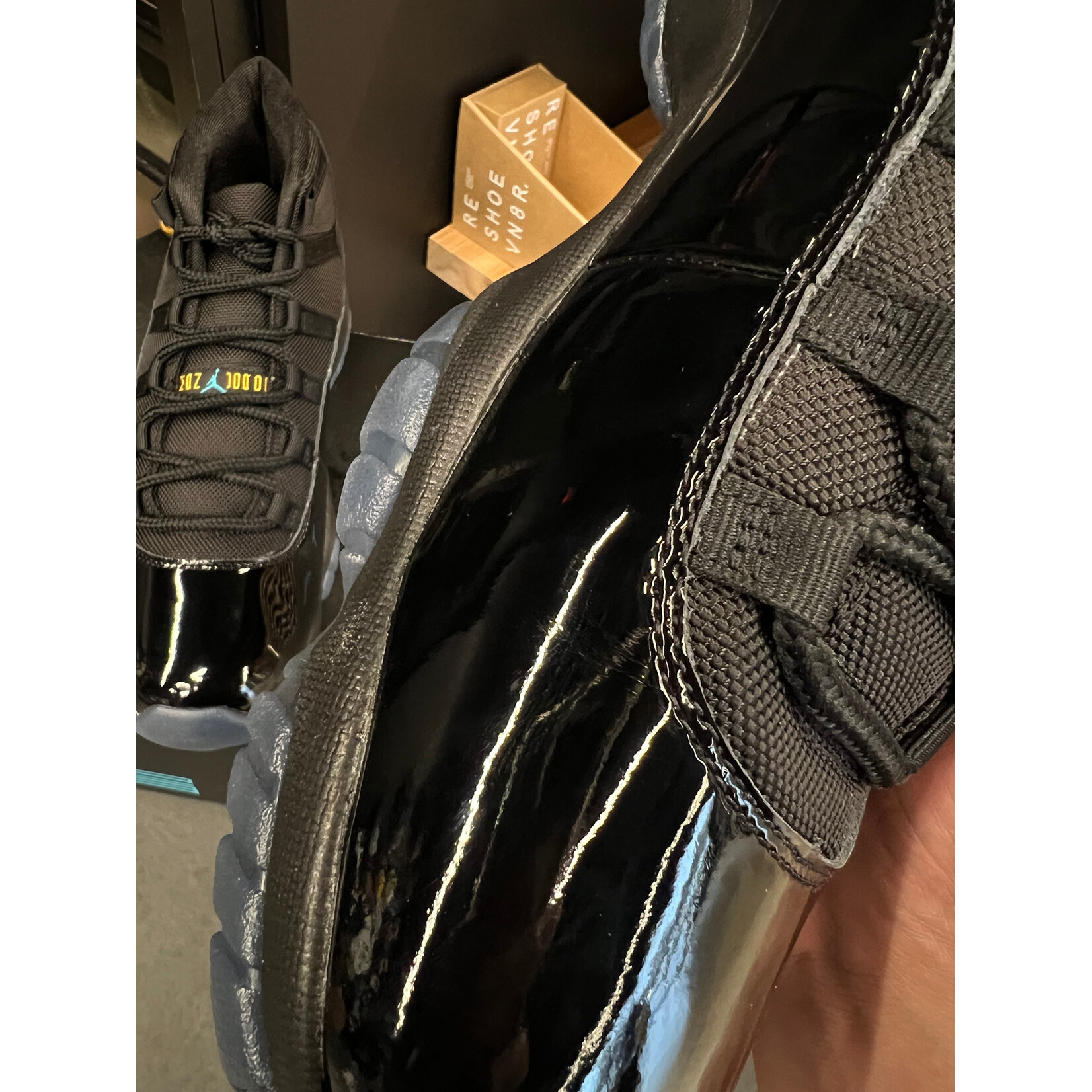 Jordan Jordan 11 Retro Gamma Blue (2025) Size 11, PREOWNED PADS SLIGHT CREASE