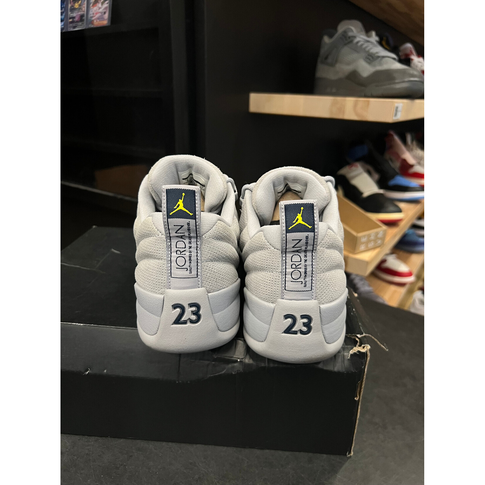Jordan Jordan 12 Retro Low Wolf Grey Size 9, PREOWNED