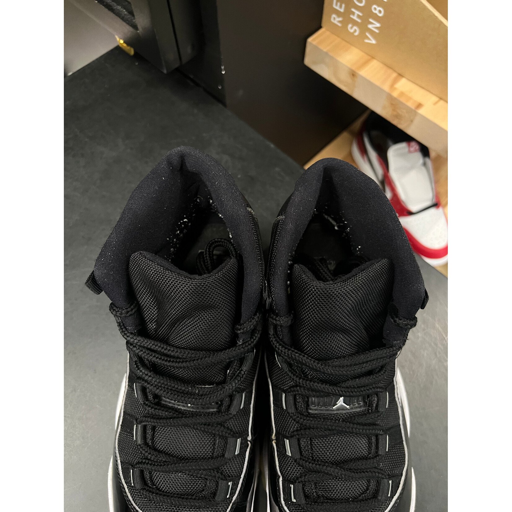 Jordan Jordan 11 Retro Jubilee 25th Anniversary Size 10.5, PREOWNED