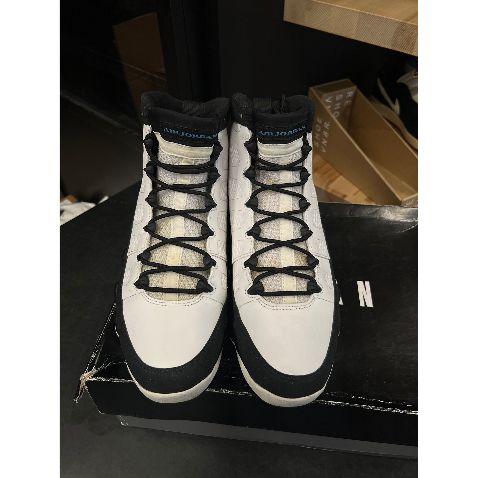 Jordan Jordan 9 Retro University Blue Size 12, PREOWNED