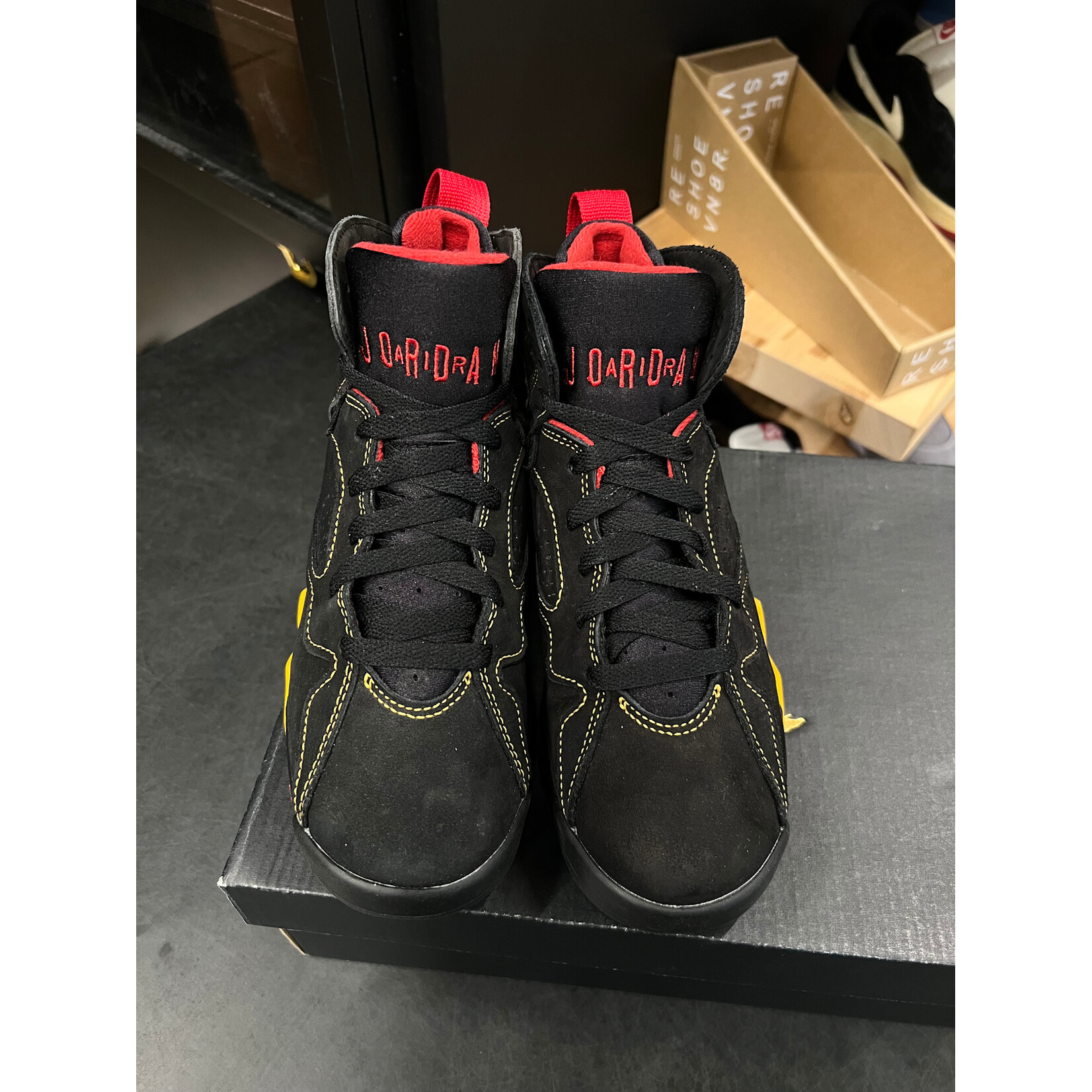 Jordan Jordan 7 Retro Citrus (2022) (GS) Size 5, PREOWNED