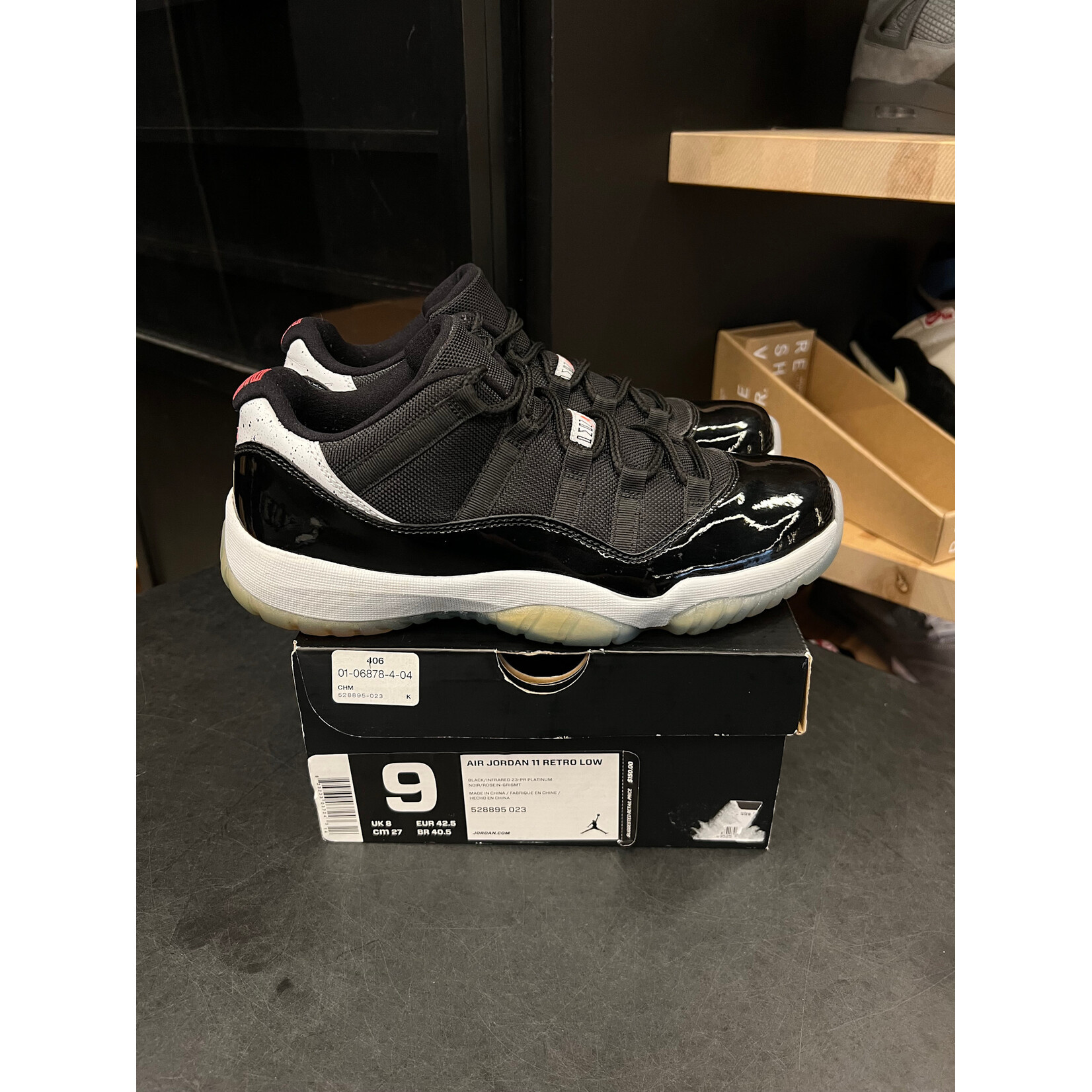 Jordan Jordan 11 Retro Low Infrared Size 9, PREOWNED